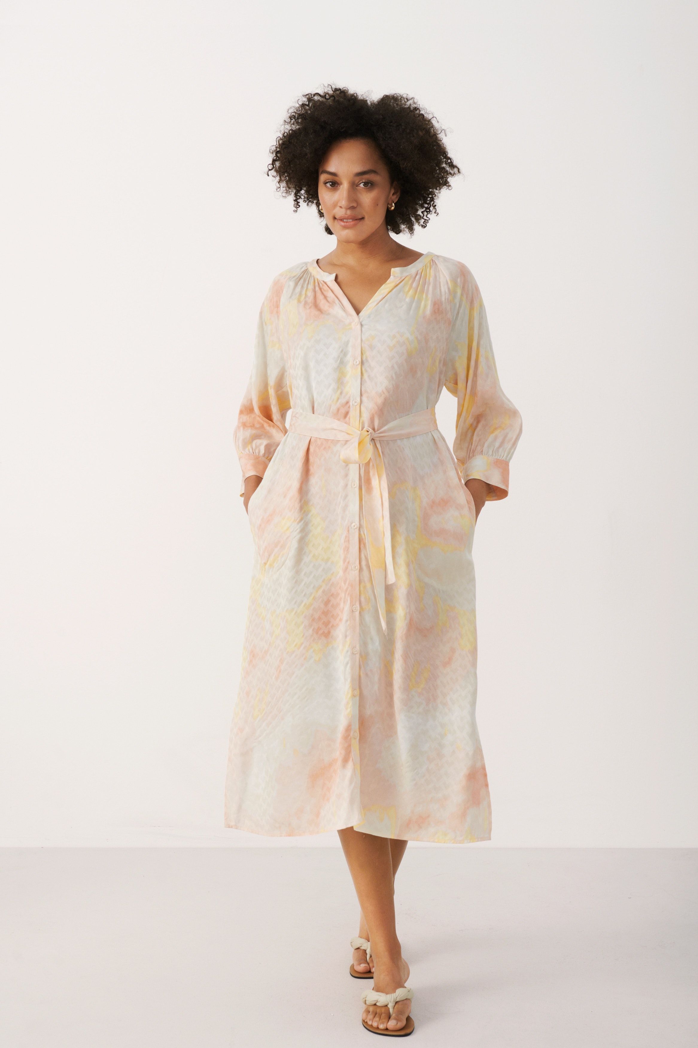 AlexinaPW Kjole LOOKBOOK FRONT 30307810-302105