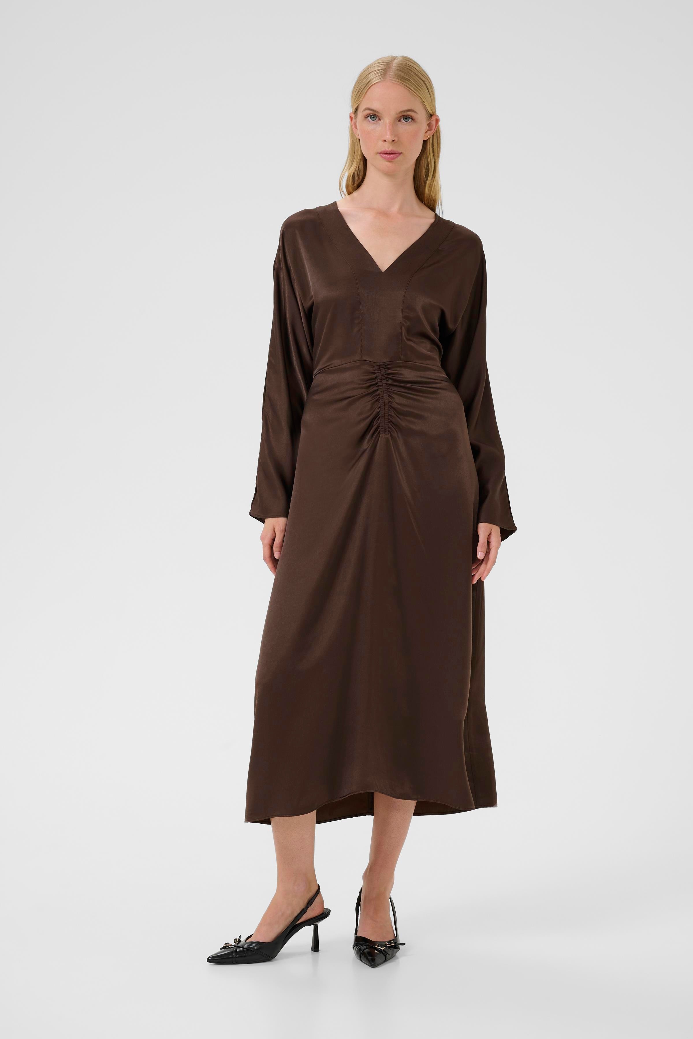 KBBlanca Dress LOOKBOOK FRONT 10105634-191015
