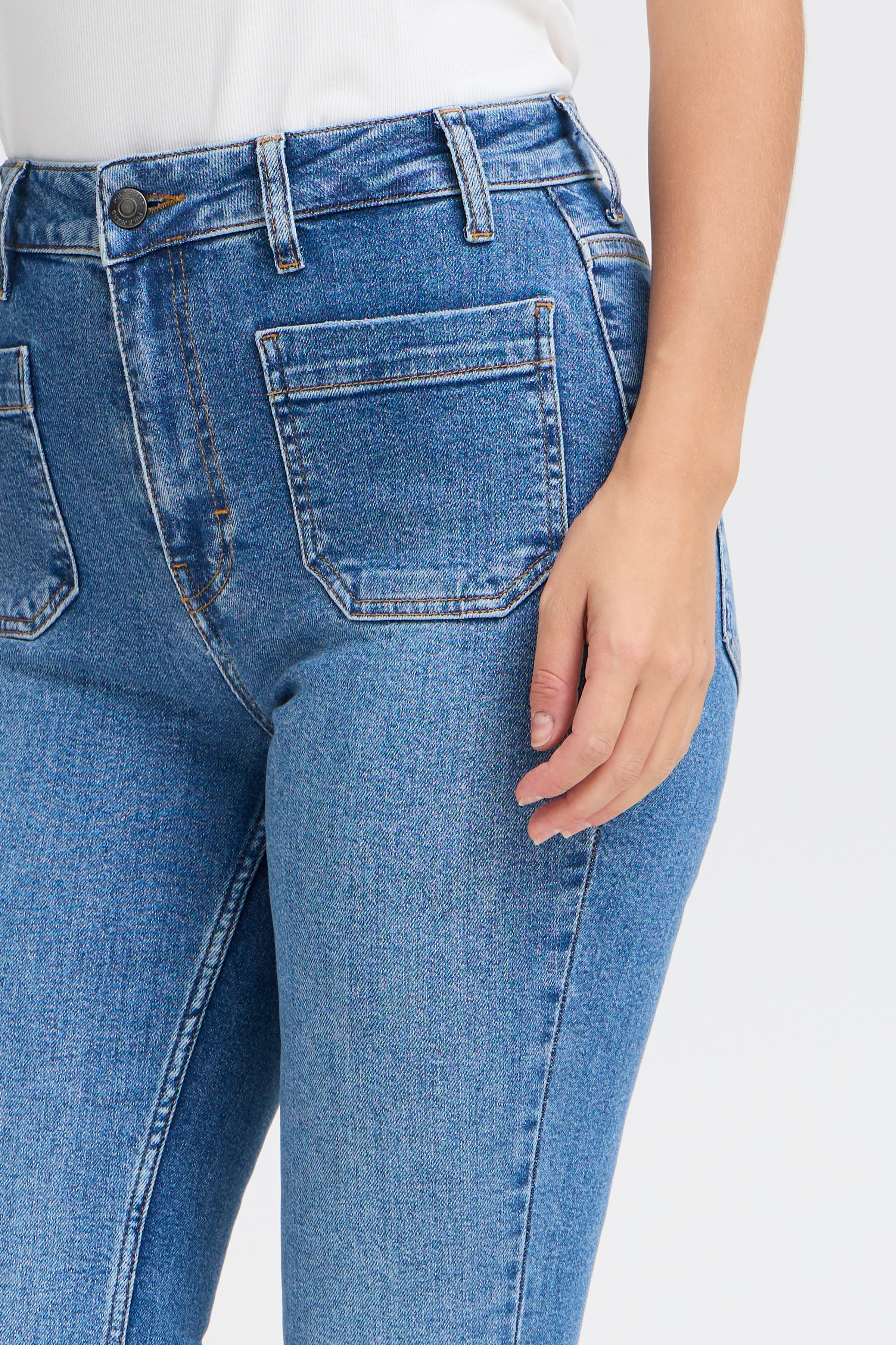 PZBELLA UHW Bootcut Leg LOOKBOOK DETAIL 50208701-200005