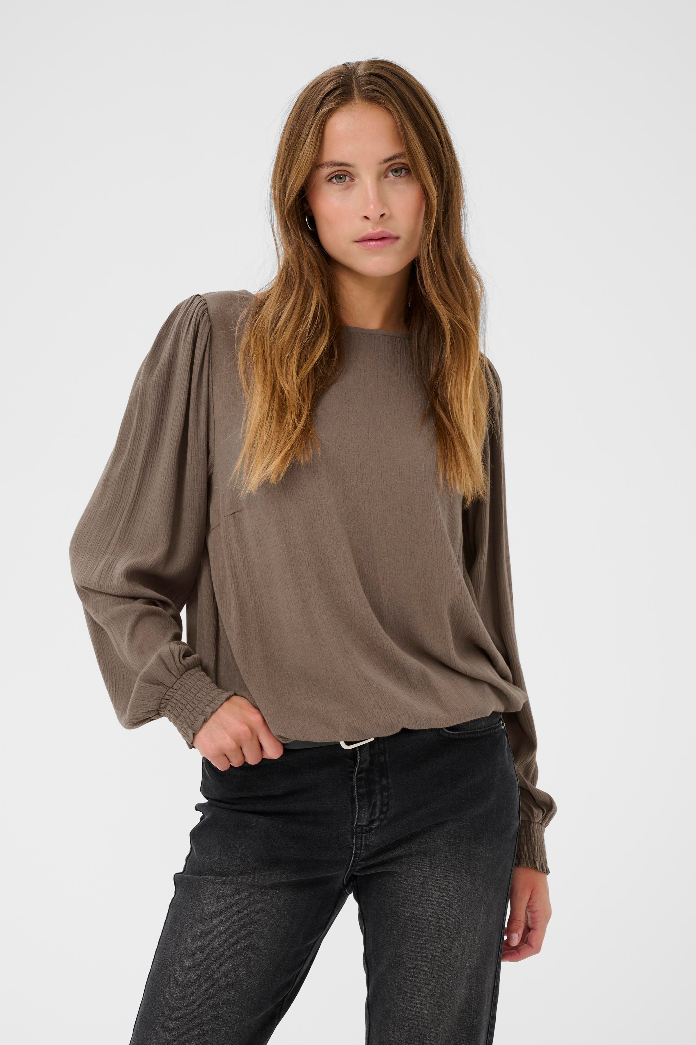 KAstina Bluse LOOKBOOK FRONT 10511002-190808