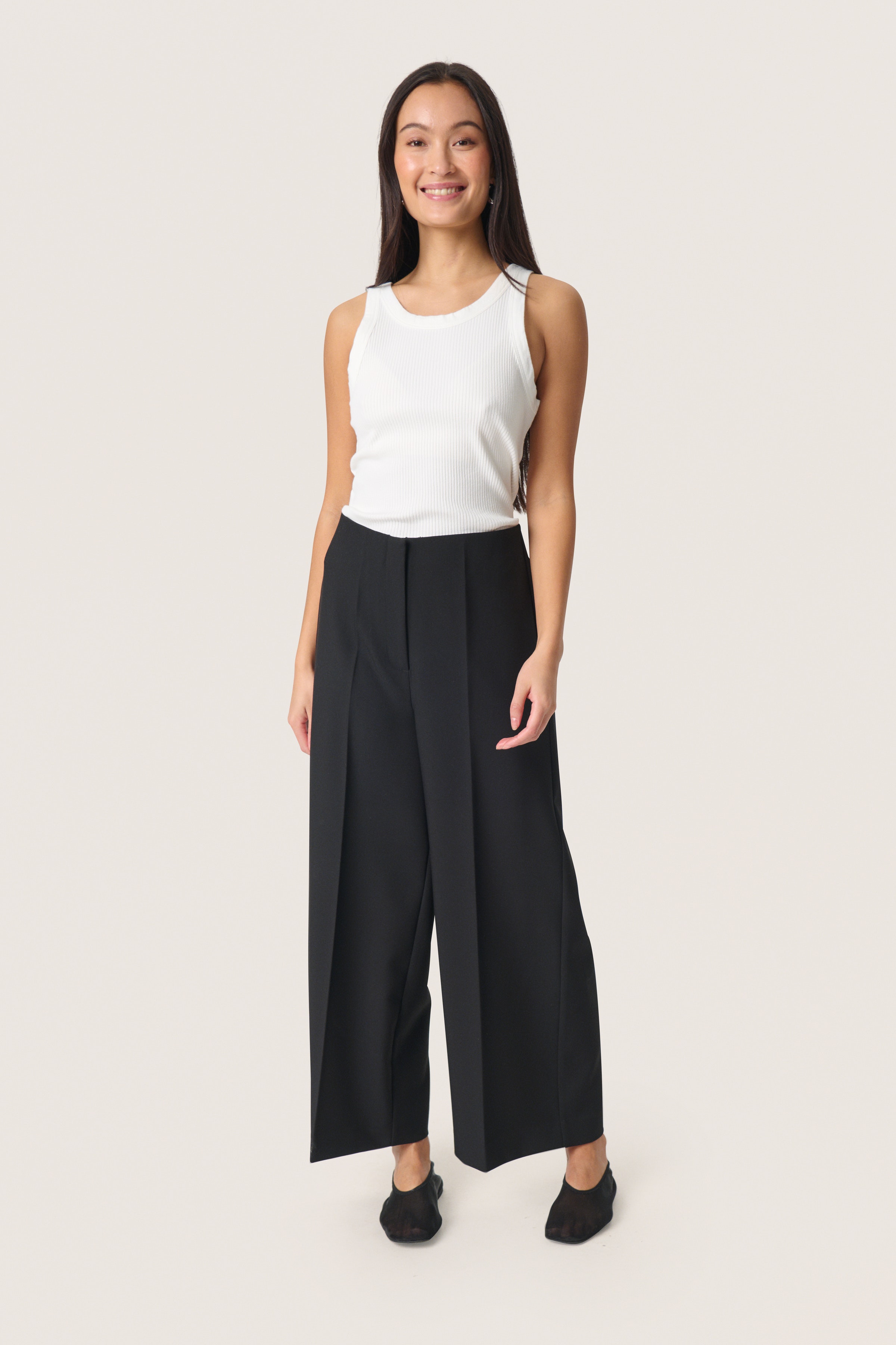 SLCorinne Cropped Hose LOOKBOOK FRONT 30407013-194008