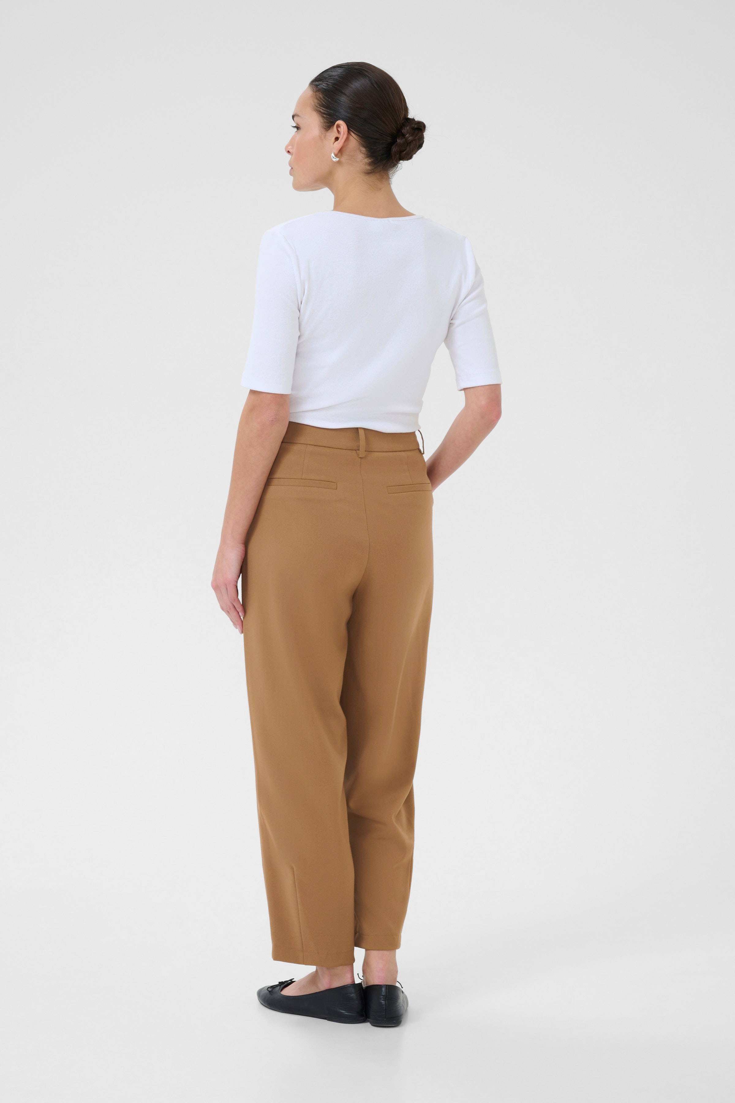 KAmerle Hose LOOKBOOK BACK 10504769-181029