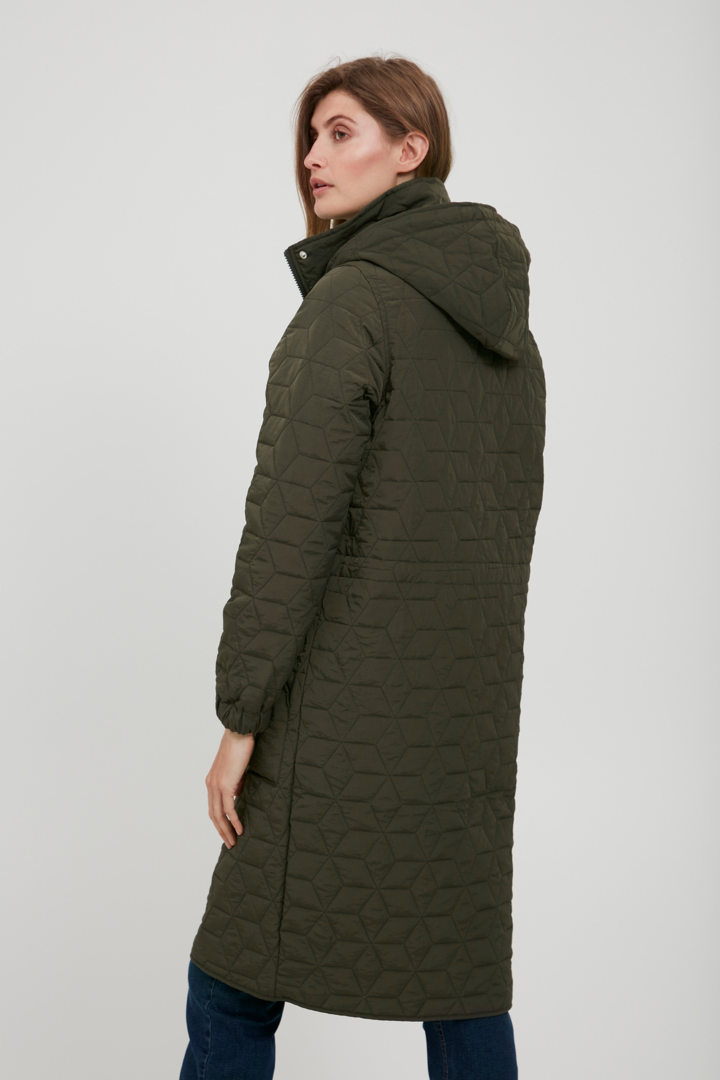 Outerwear LOOKBOOK FRONT 20609389-190506