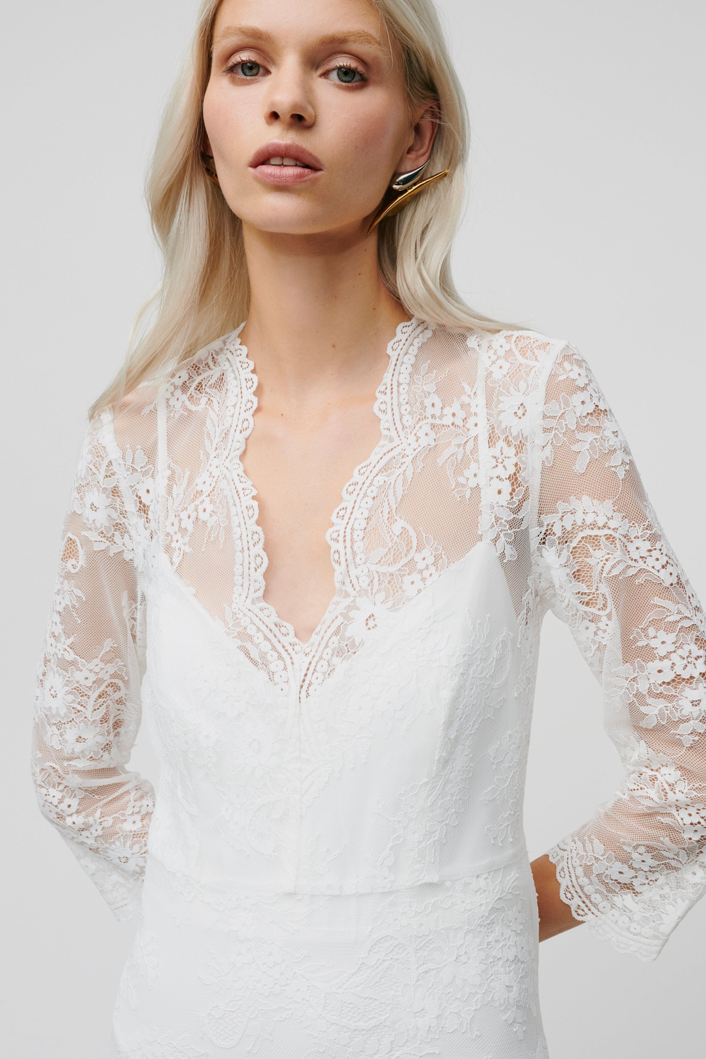 DALIA Kjole LOOKBOOK FRONT 30600175-WH010