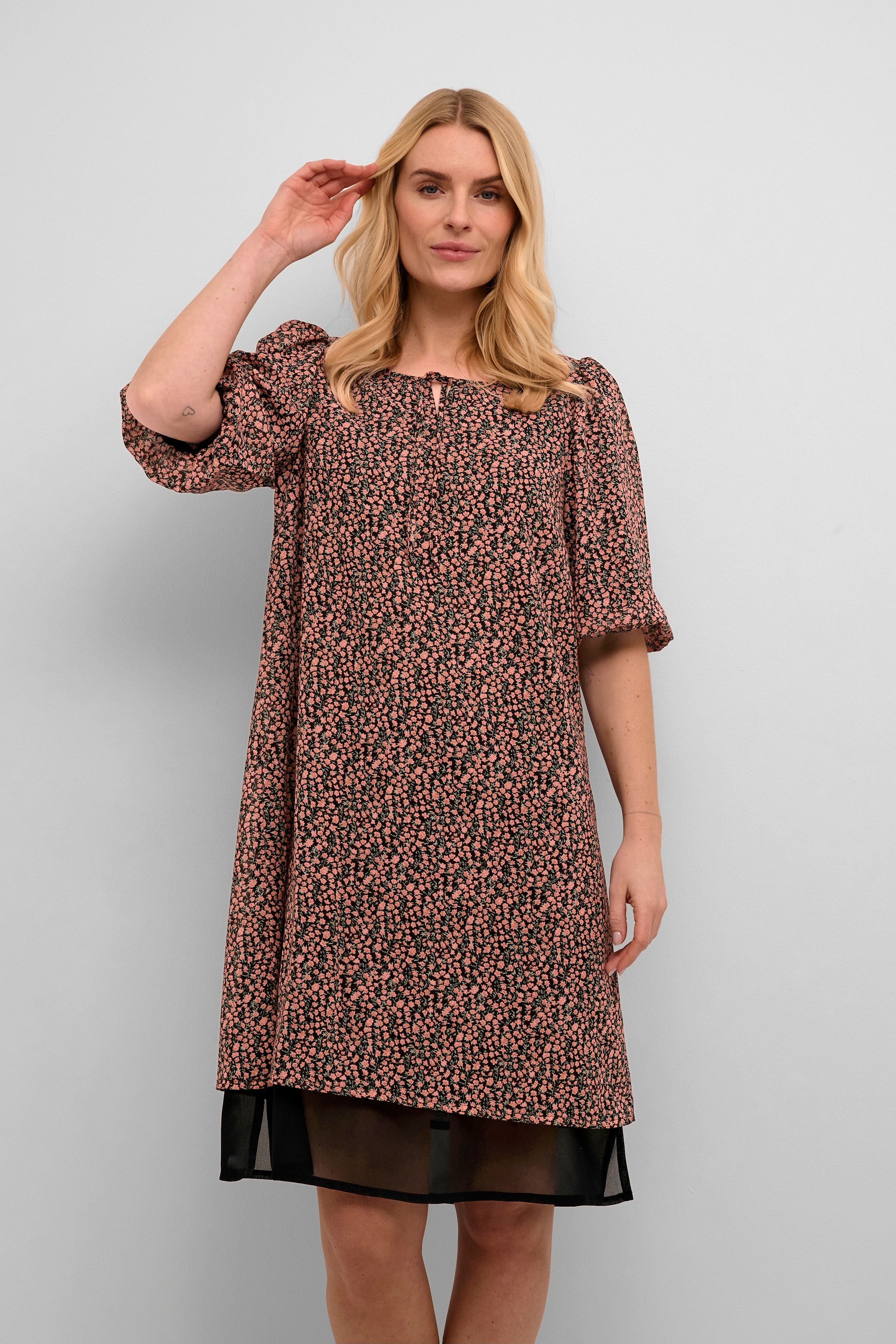 BPtora Klänning LOOKBOOK FRONT 10590431-104330B