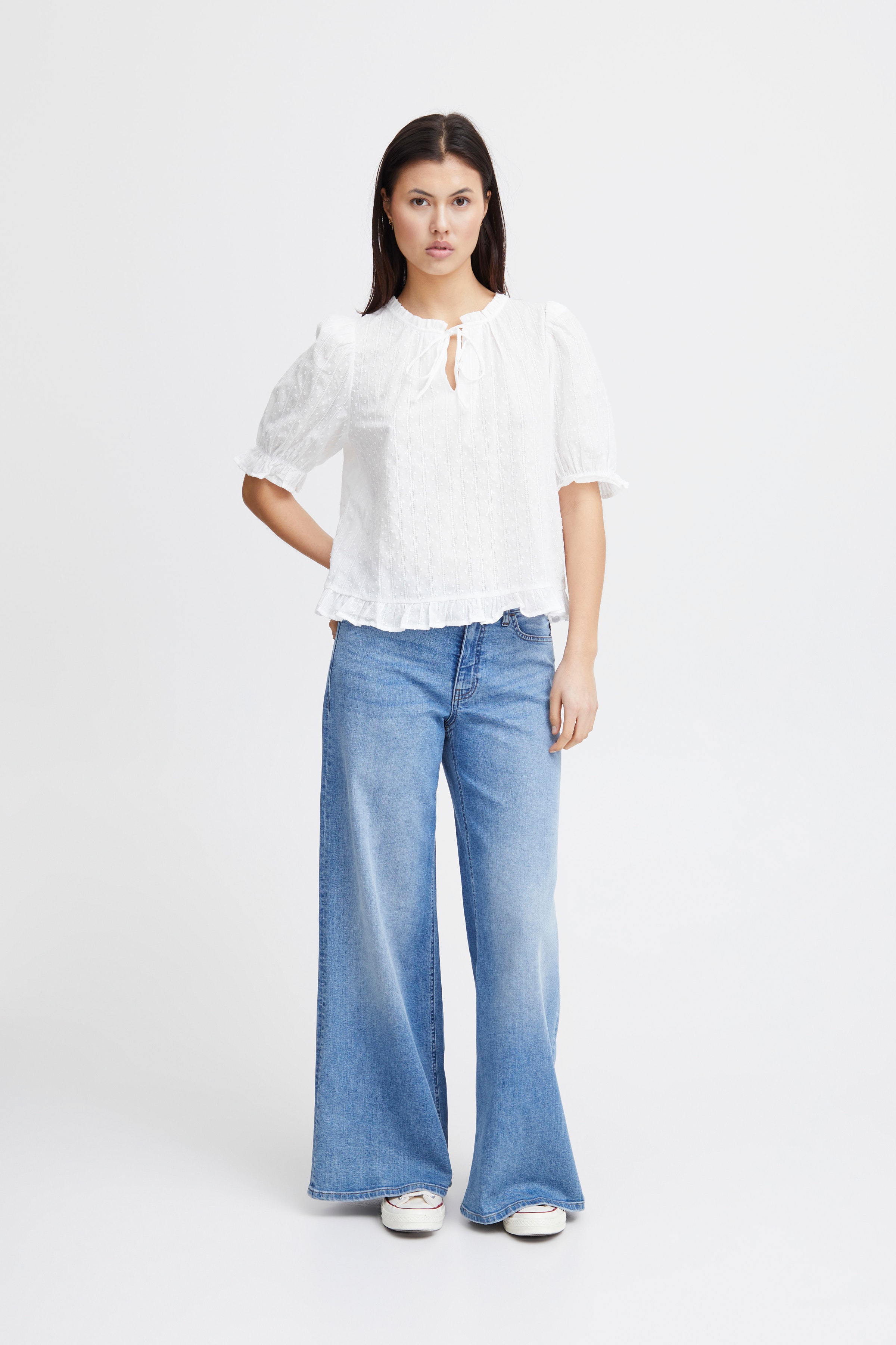 IHXANTHE Bluse LOOKBOOK FRONT 20121128-114201