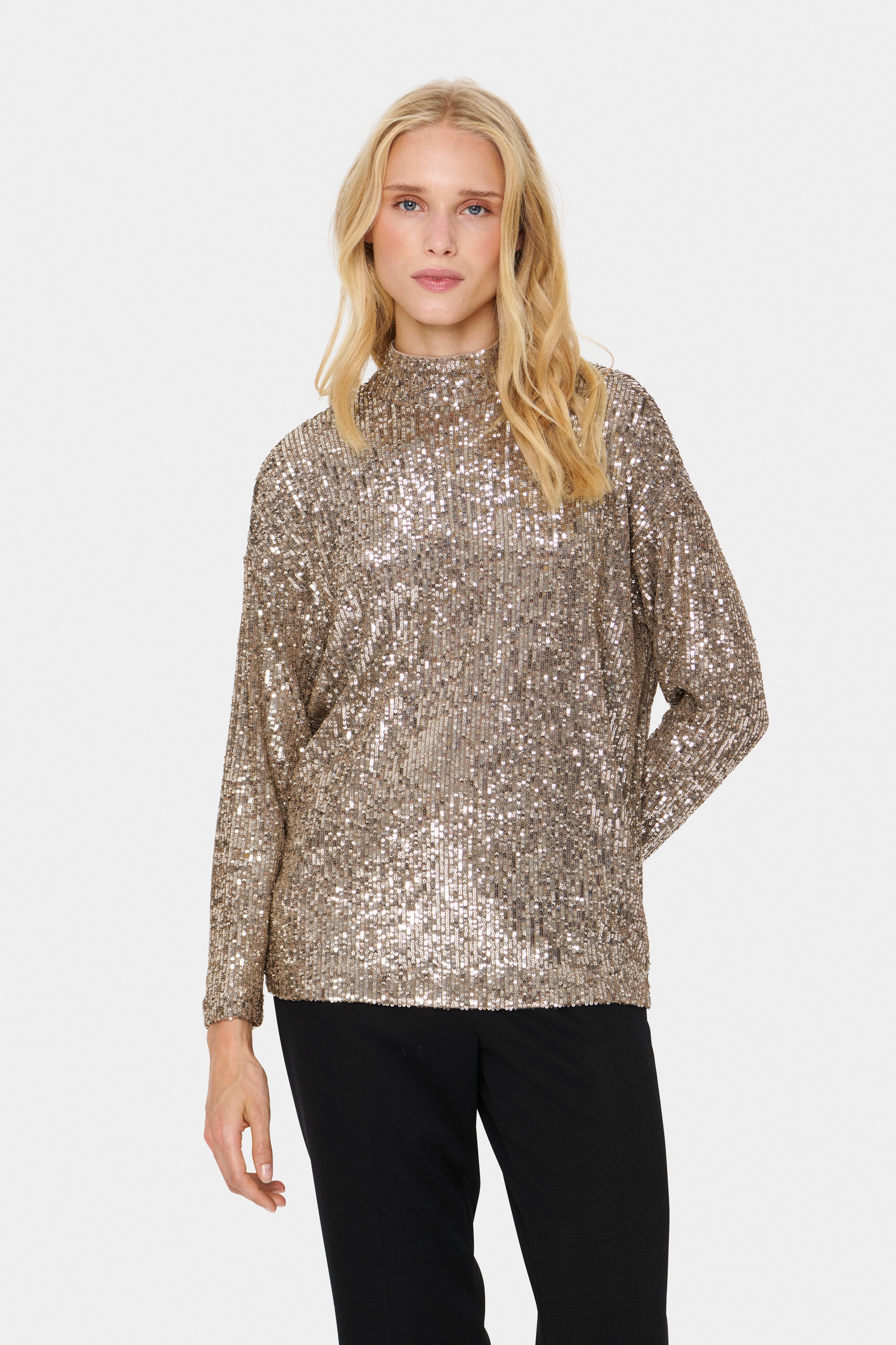 ReyanaSZ Sequin Blouse LOOKBOOK FRONT 30512222-131012