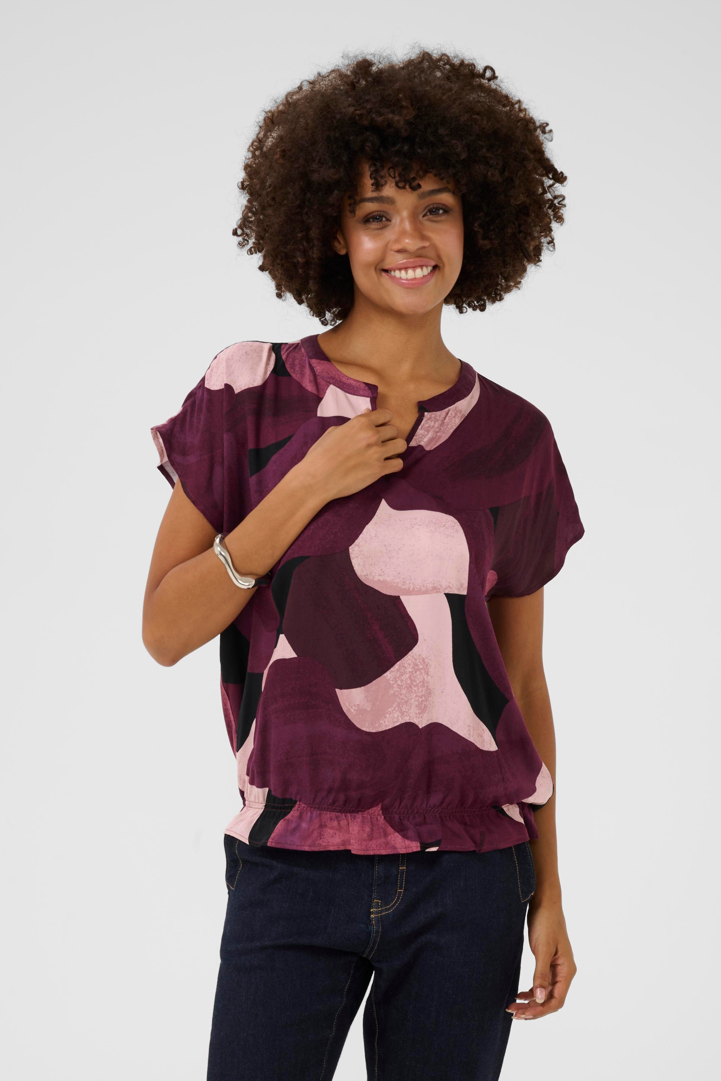CUdana Bluse LOOKBOOK FRONT 50110179-108529