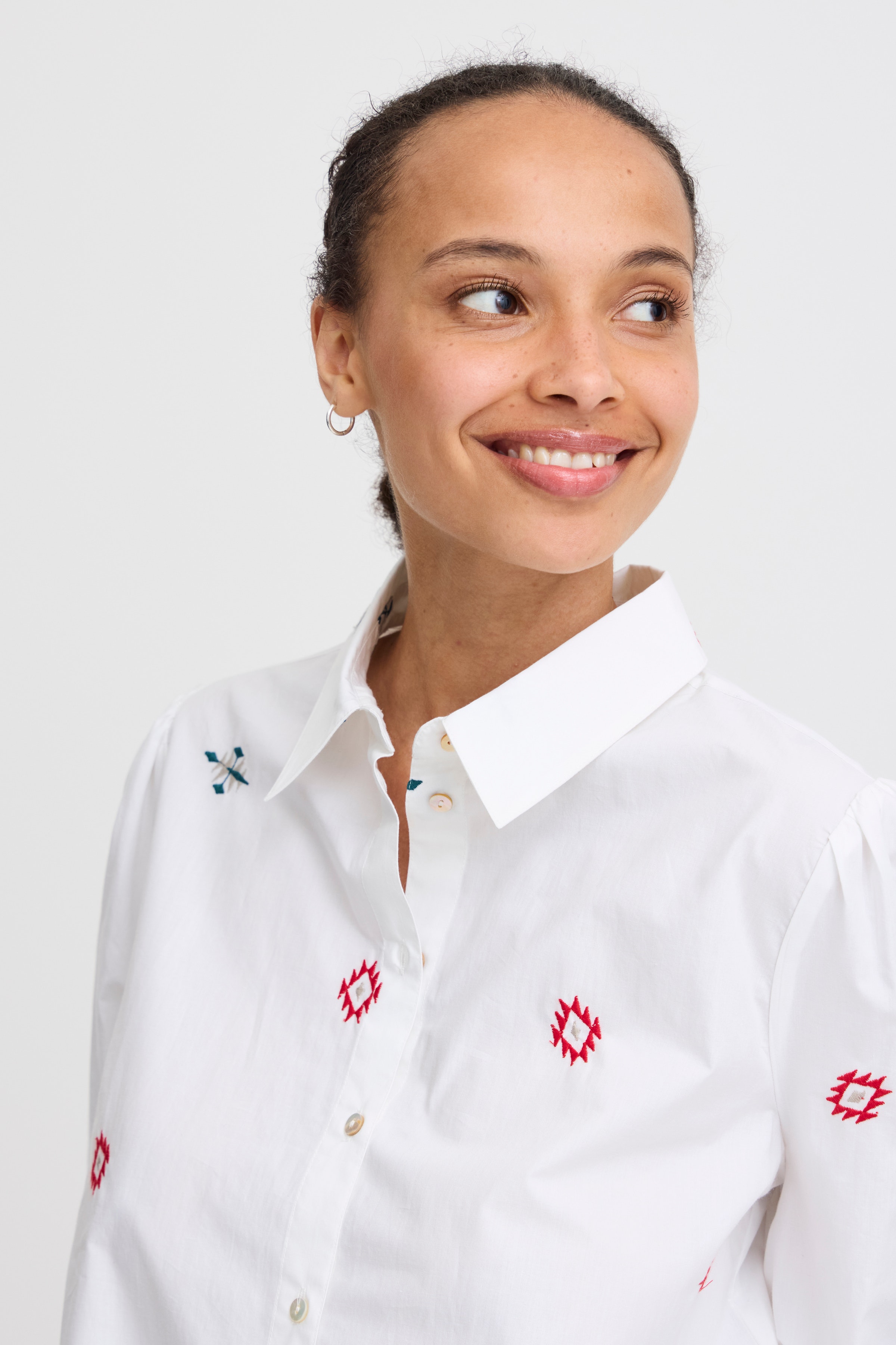 BYICIA Hemd LOOKBOOK DETAIL 20815230-203639