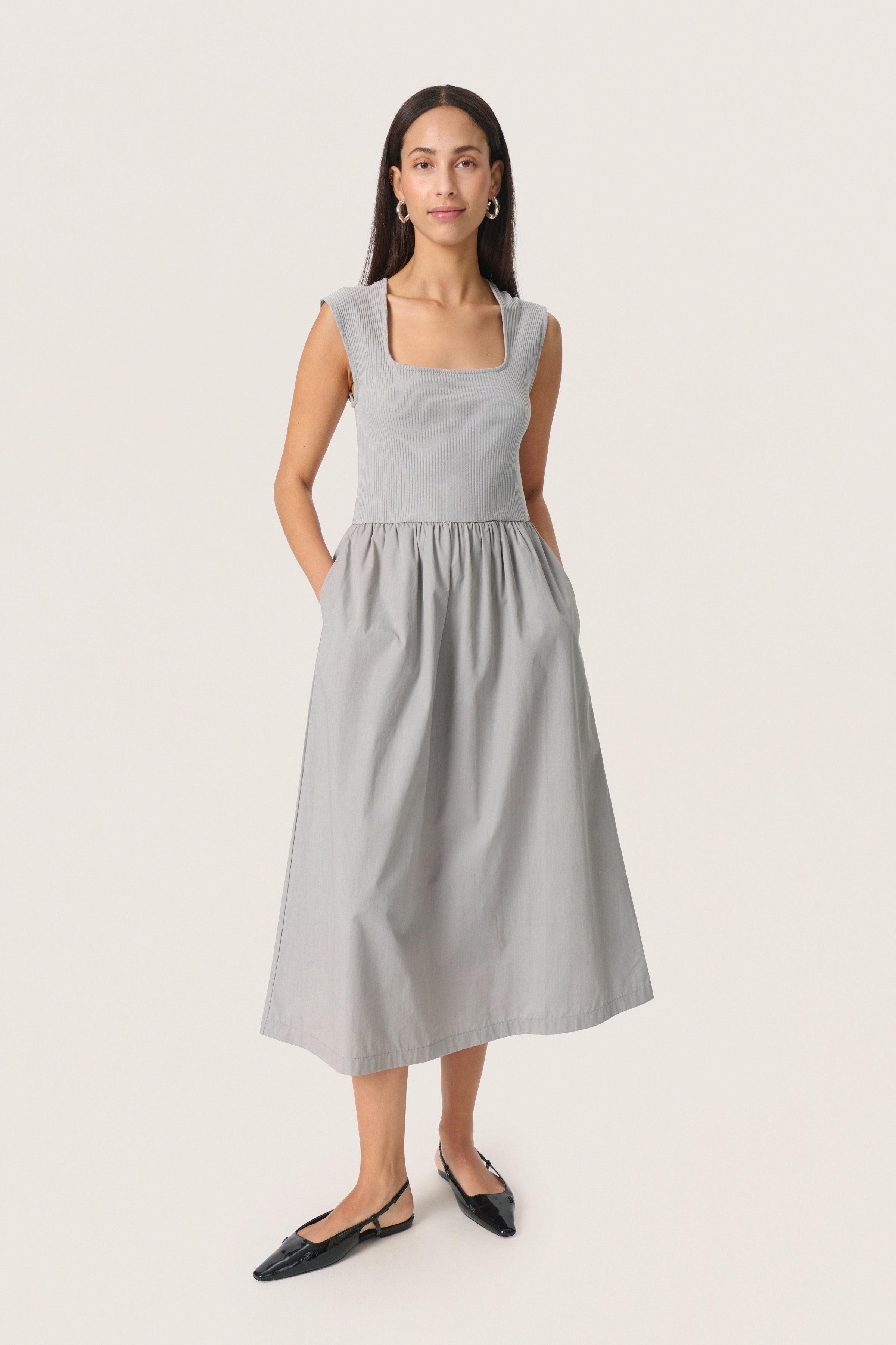 SLSimone Kjole LOOKBOOK FRONT 30407490-175104