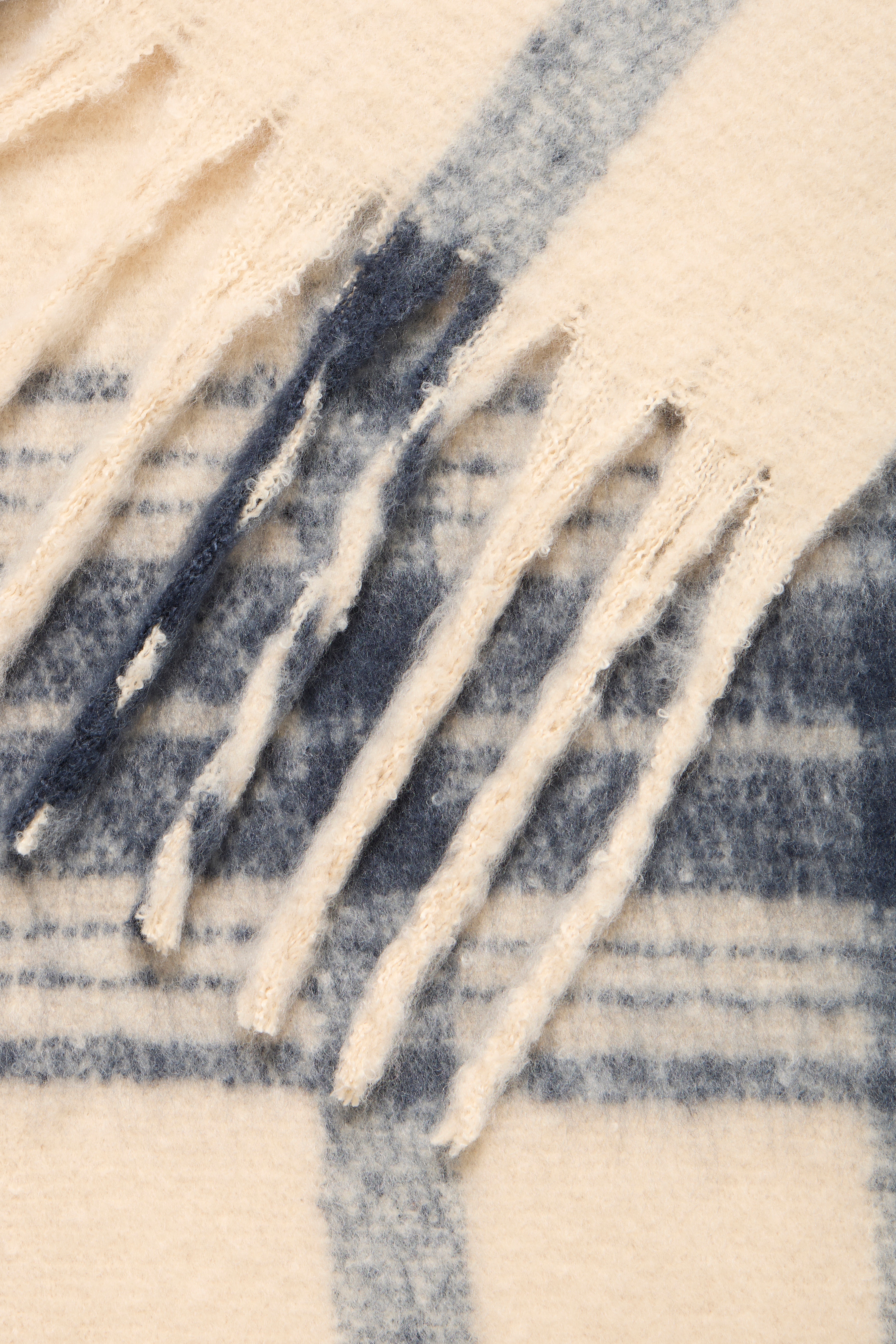 IALONE Scarf PACK DETAIL 20124441-124301