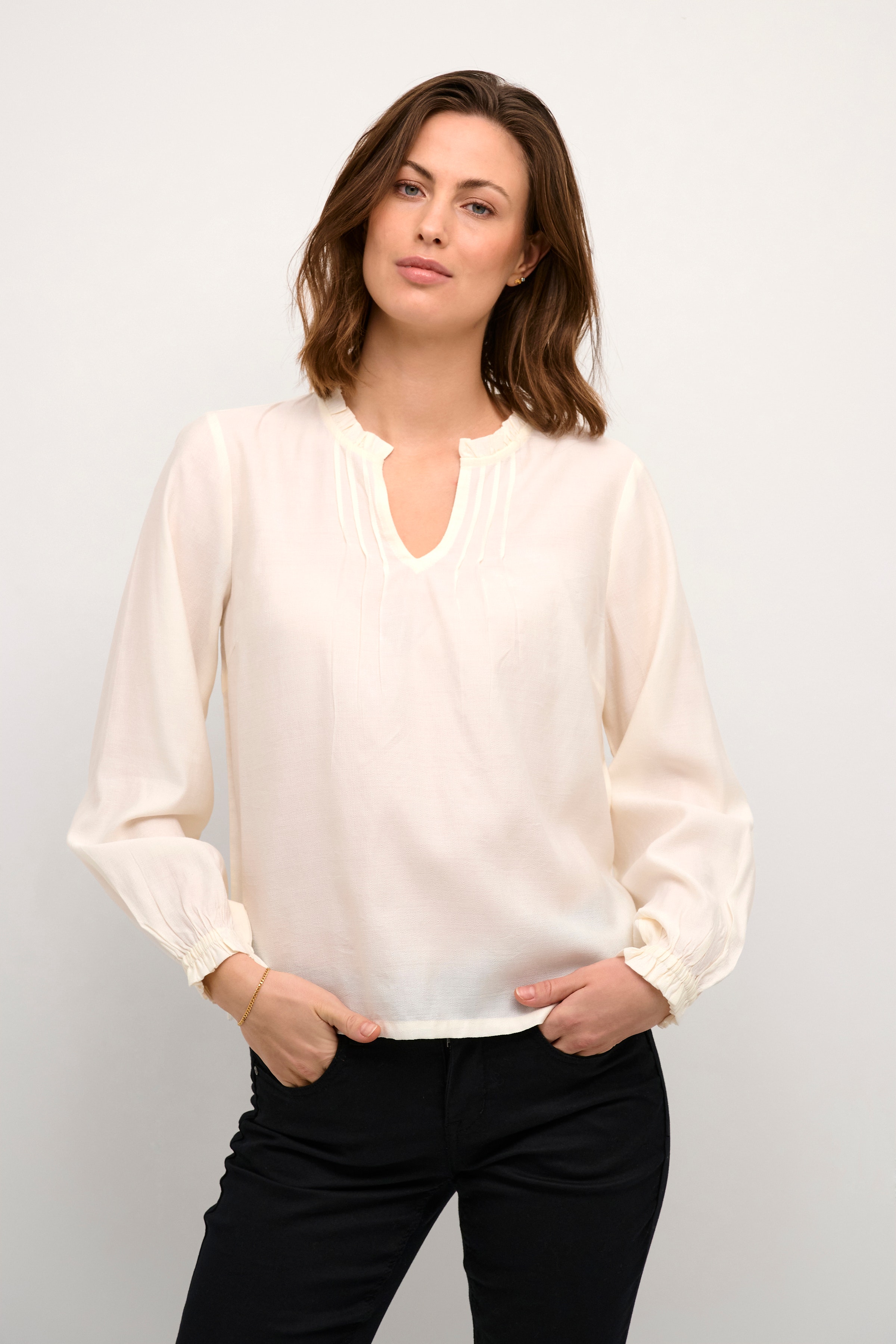 CRLiselin Blouse LOOKBOOK FRONT 10611698-120601