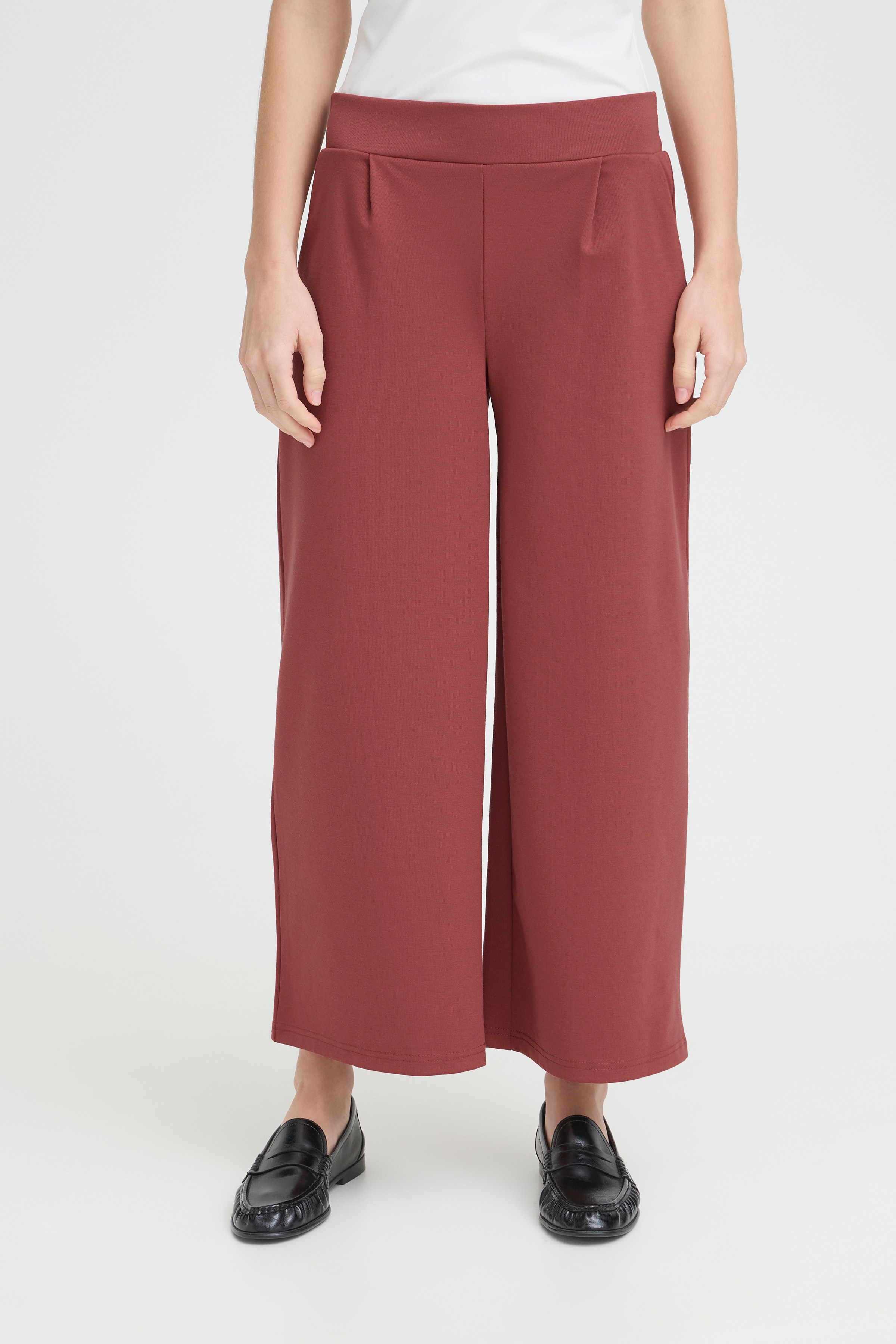 IHKATE WIDE Hose LOOKBOOK FRONT 20116301-191533