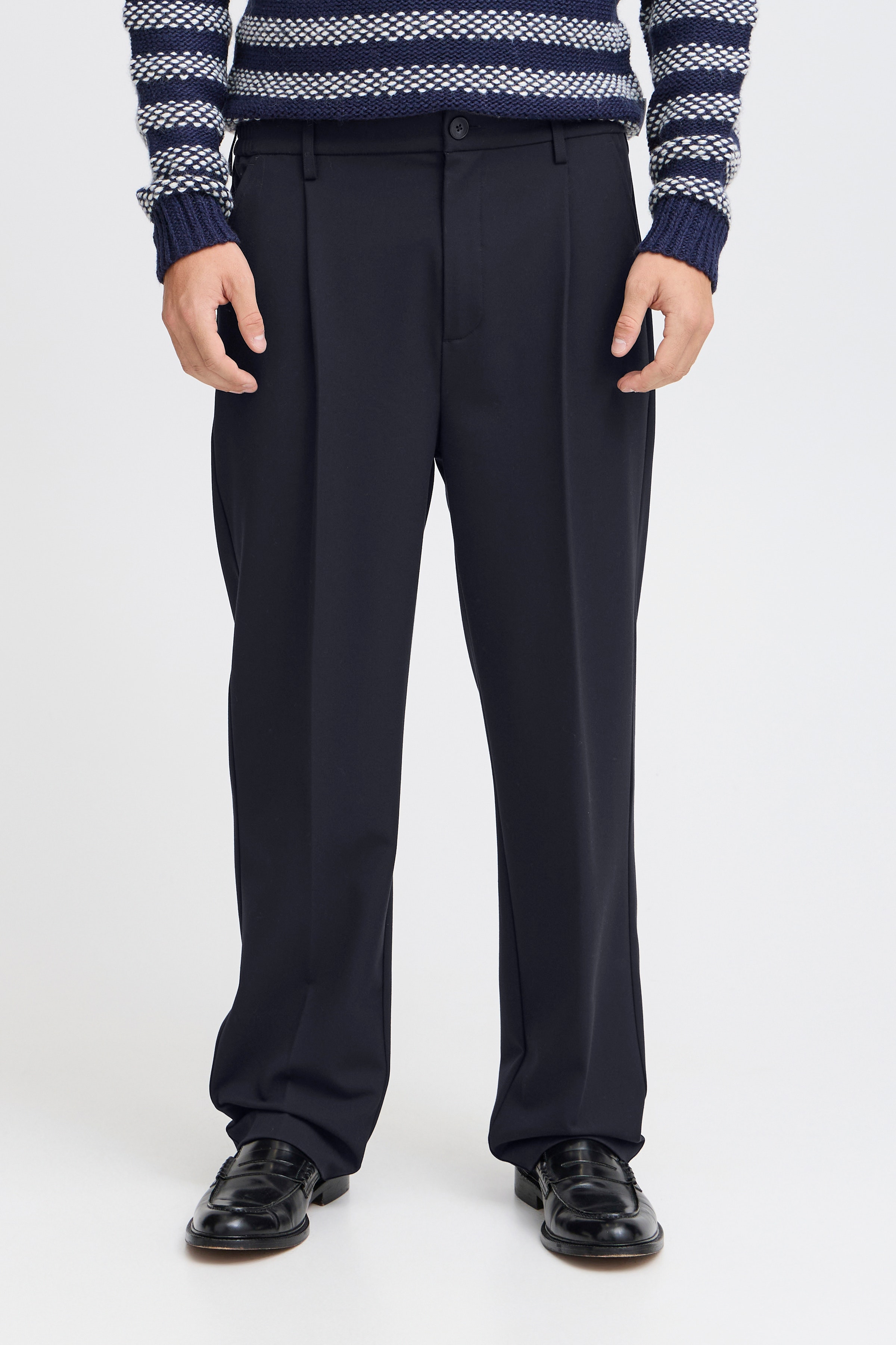 CFPIERCE Trousers LOOKBOOK FRONT 20505337-194013