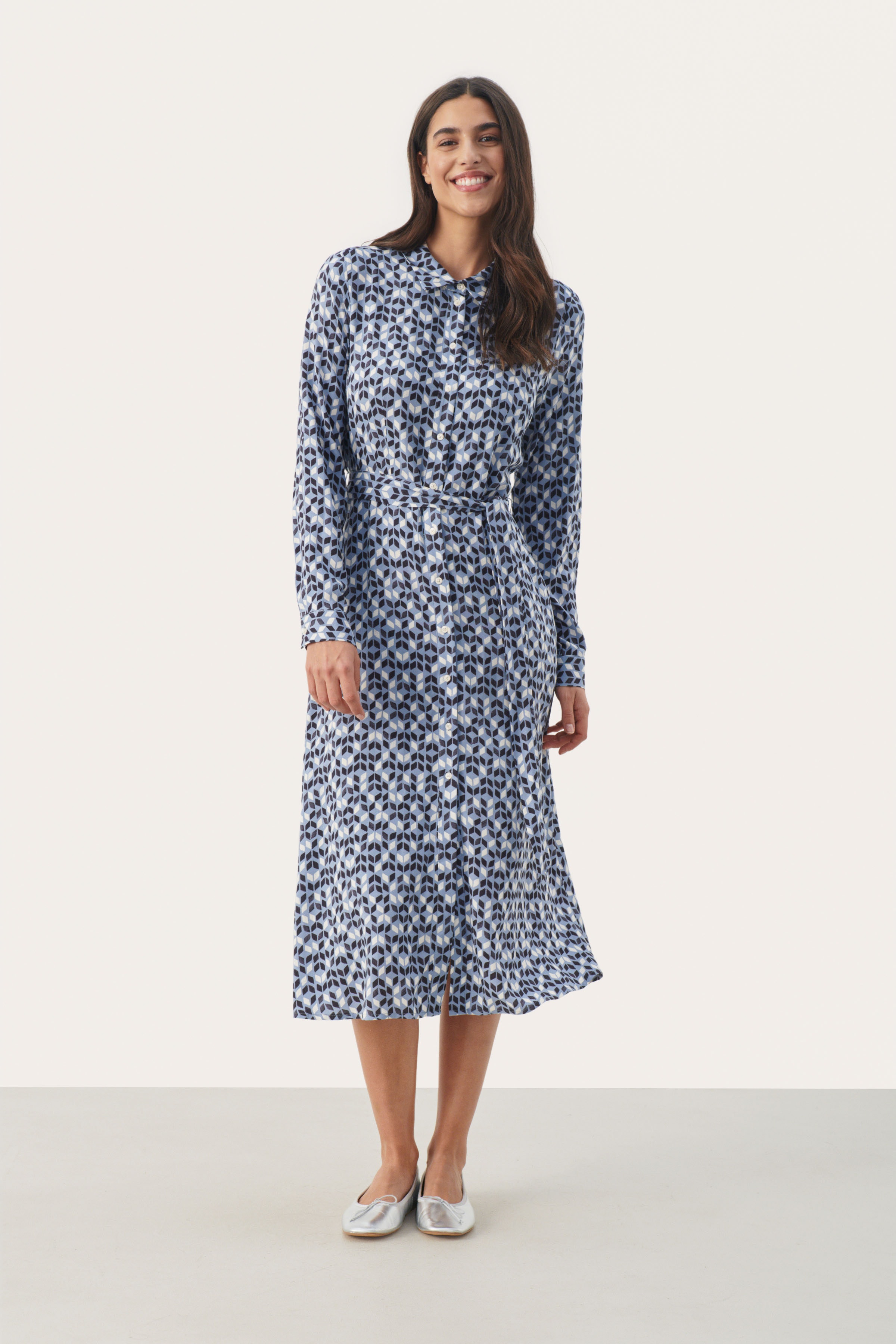 ShelbyPW Skjortklänning LOOKBOOK FRONT 30308340-302904