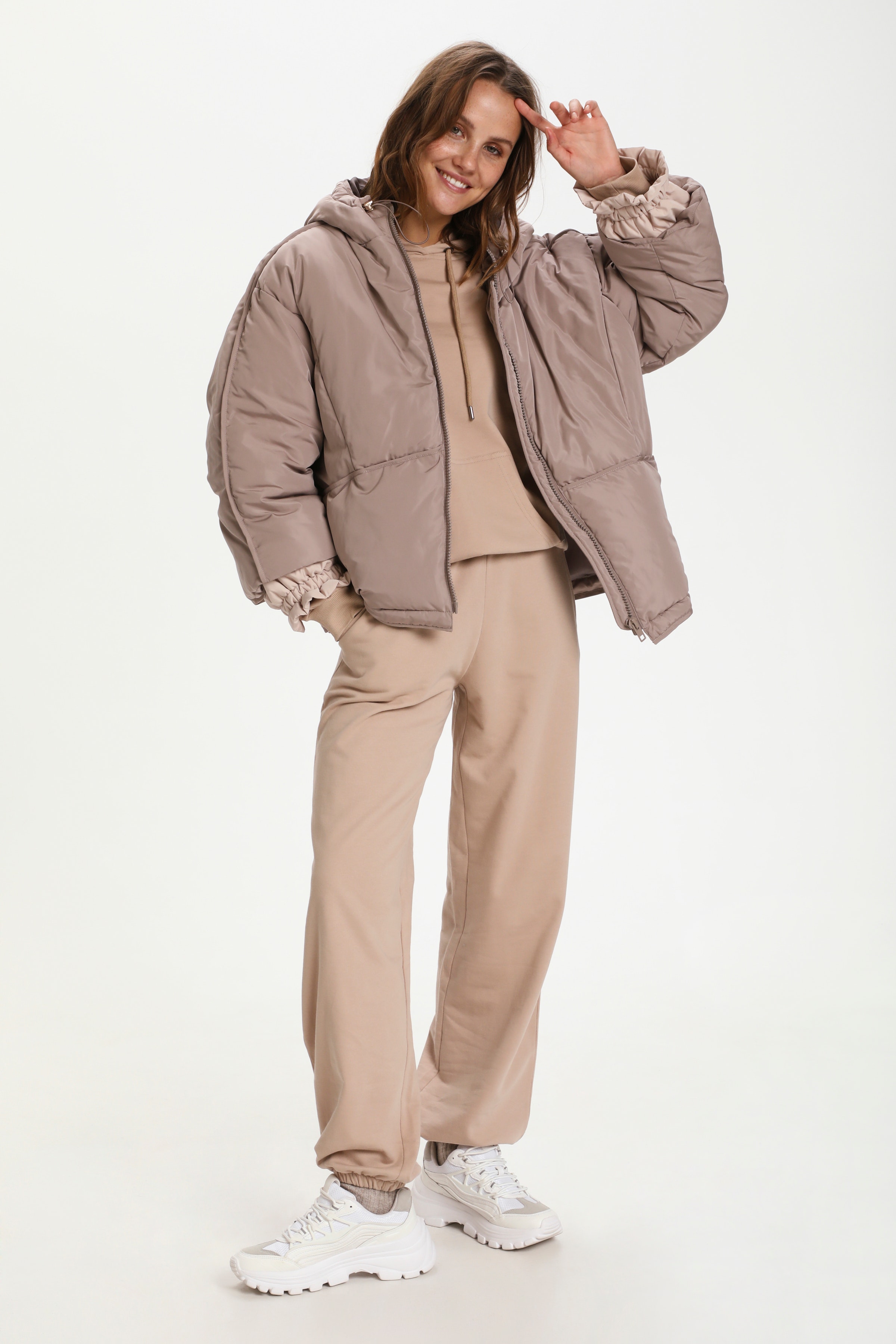 HilarySZ Jacket

 LOOKBOOK FRONT 30511227-171510