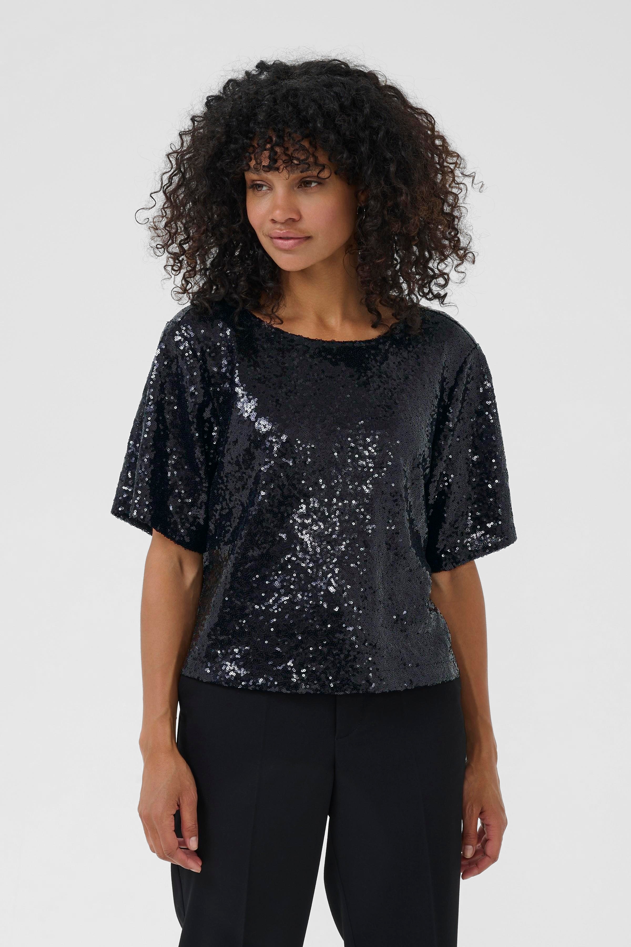 KAmiranda Blouse LOOKBOOK FRONT 10510898-100121