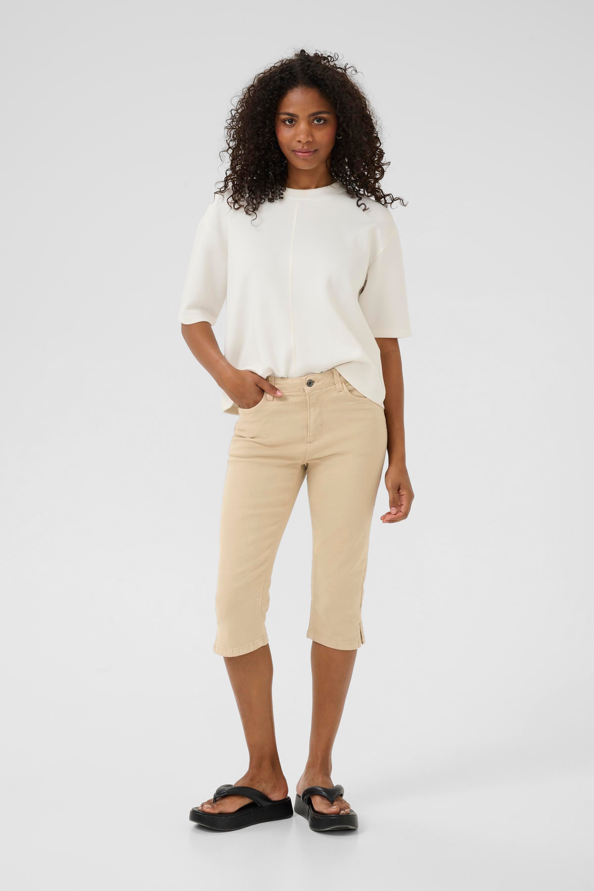 KAzelina Capri bukser LOOKBOOK FRONT 10506525-151305