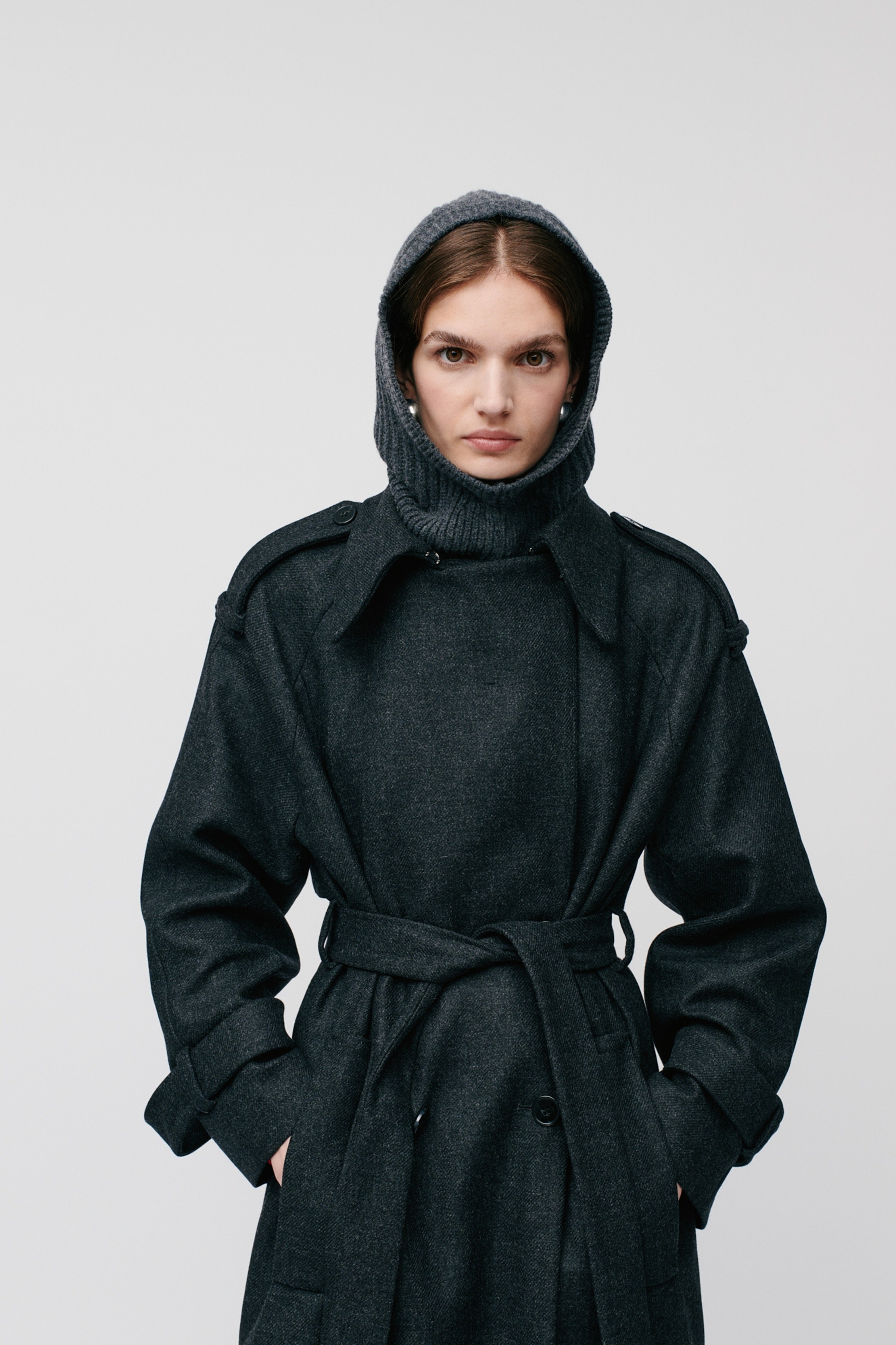 ANNIE LEE BALACLAVA LOOKBOOK FRONT 30600717-GY949