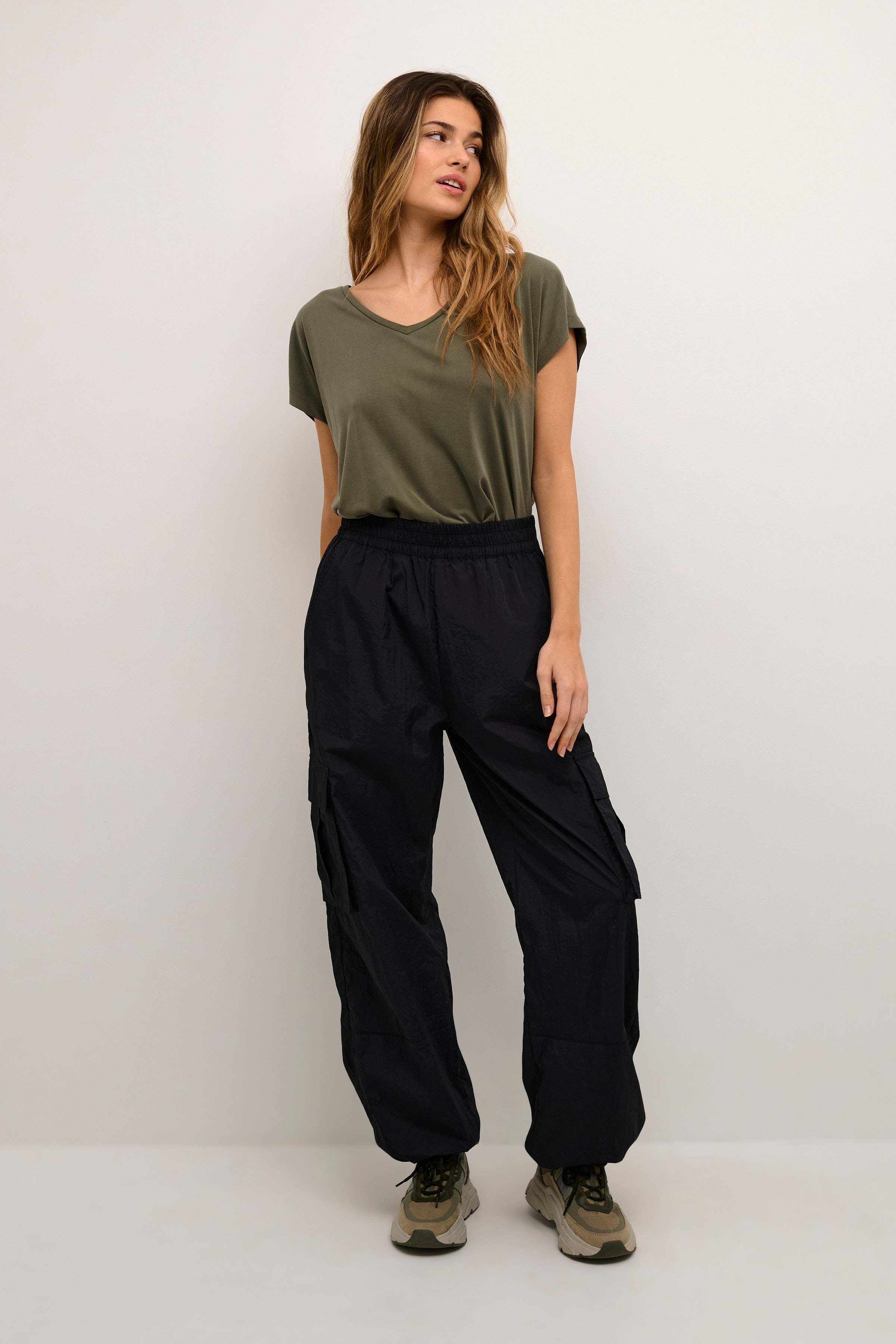 KAmarie Trousers LOOKBOOK FRONT 10552201-100121