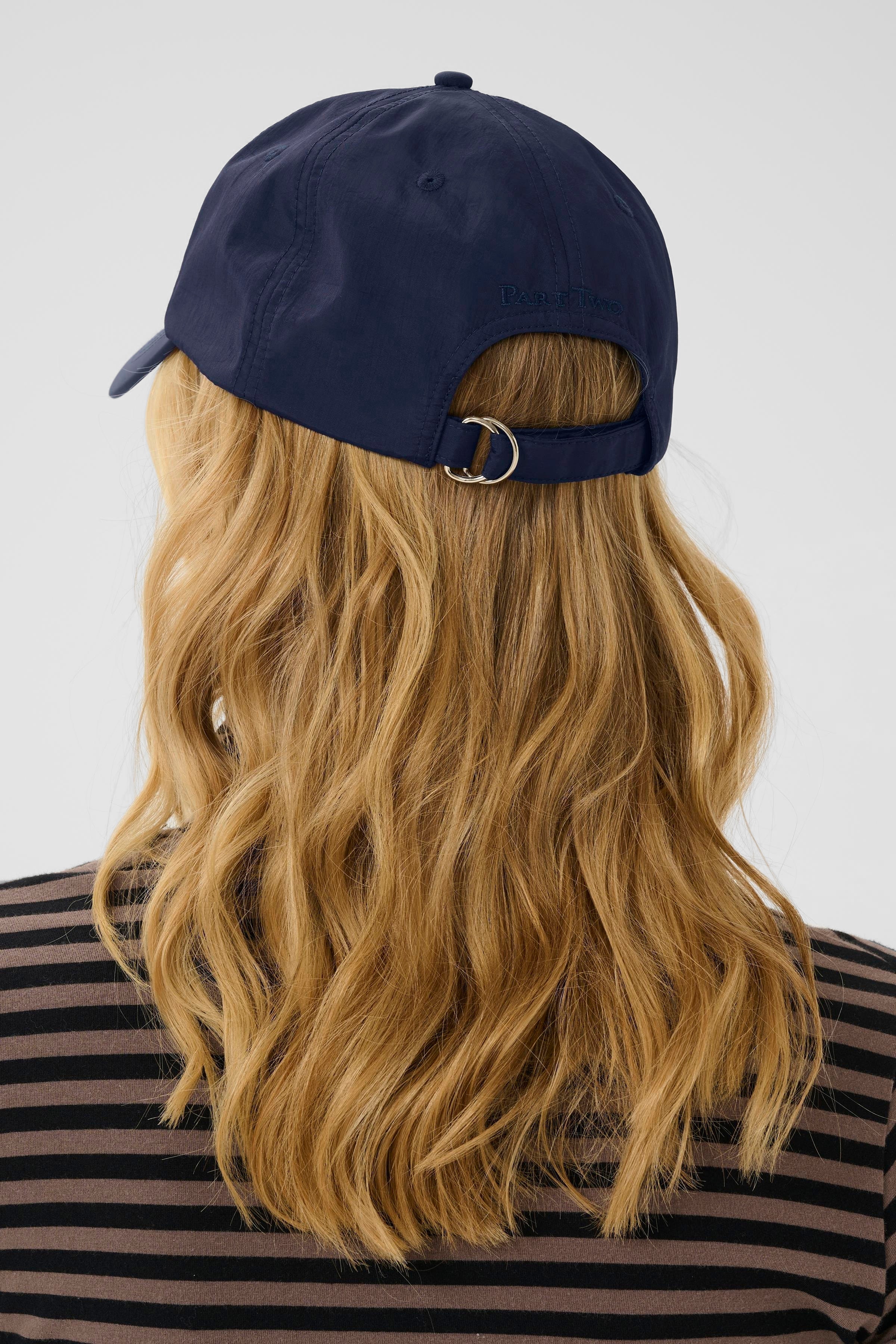 FatanasPW Kappe LOOKBOOK DETAIL 30310099-194013