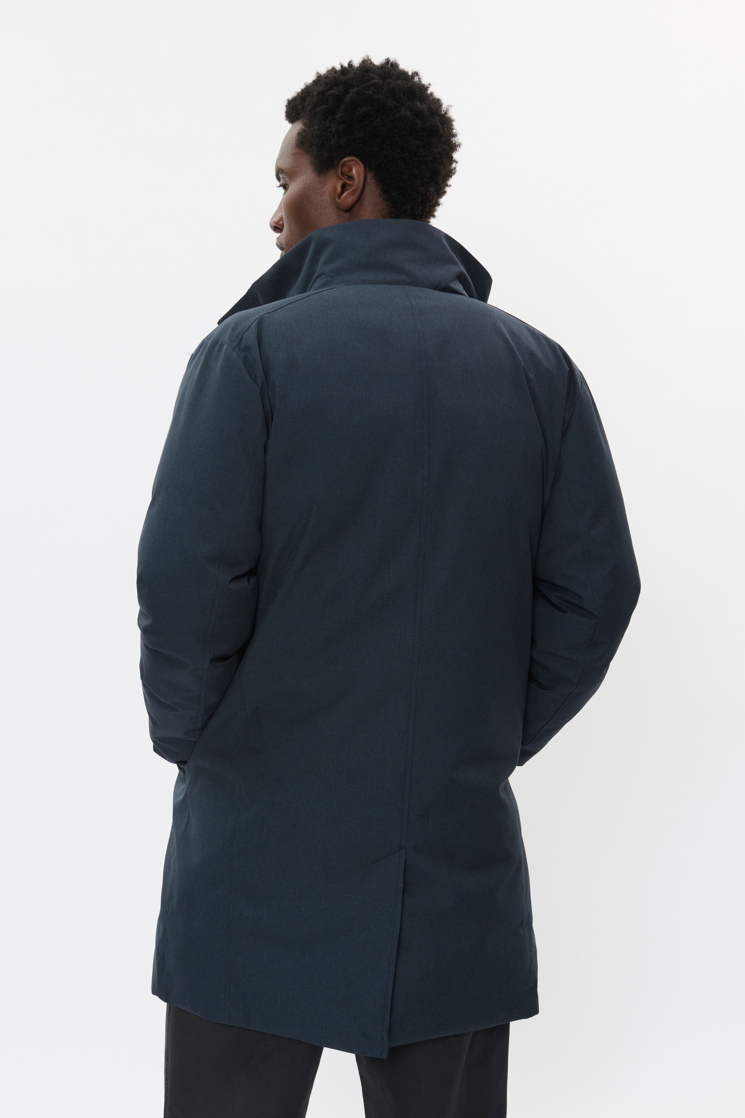 MAharvey Mantel LOOKBOOK BACK 30208145-194011