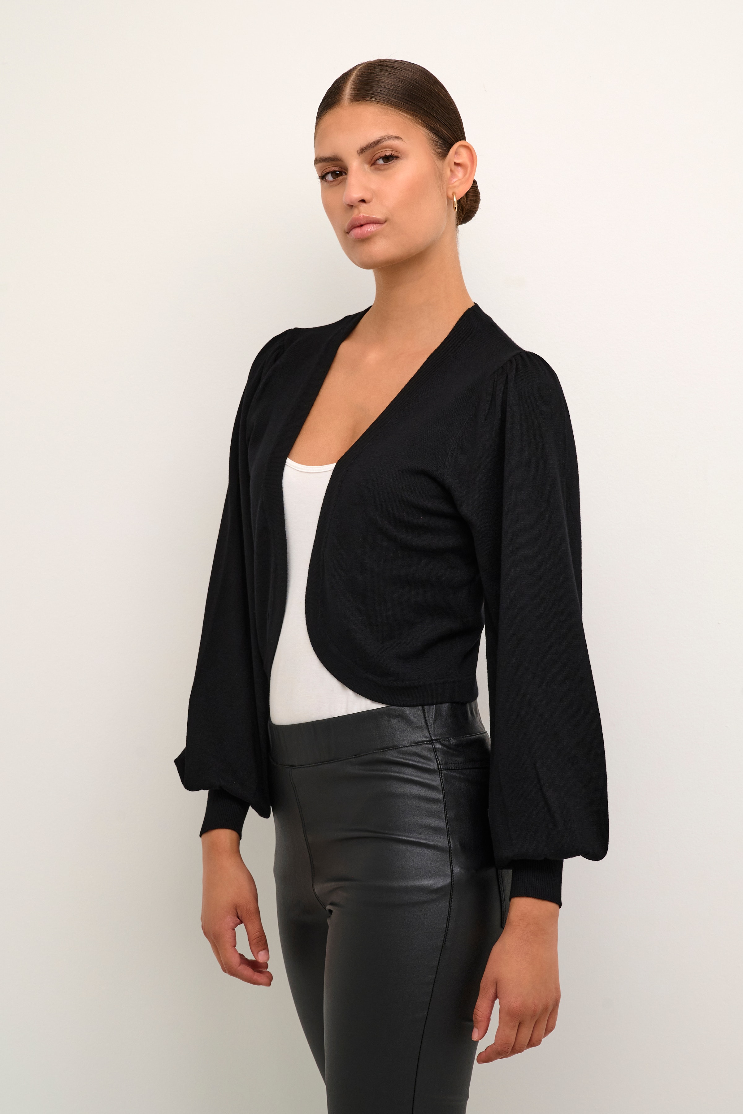 KAastrid Bolero LOOKBOOK FRONT 10508495-100121