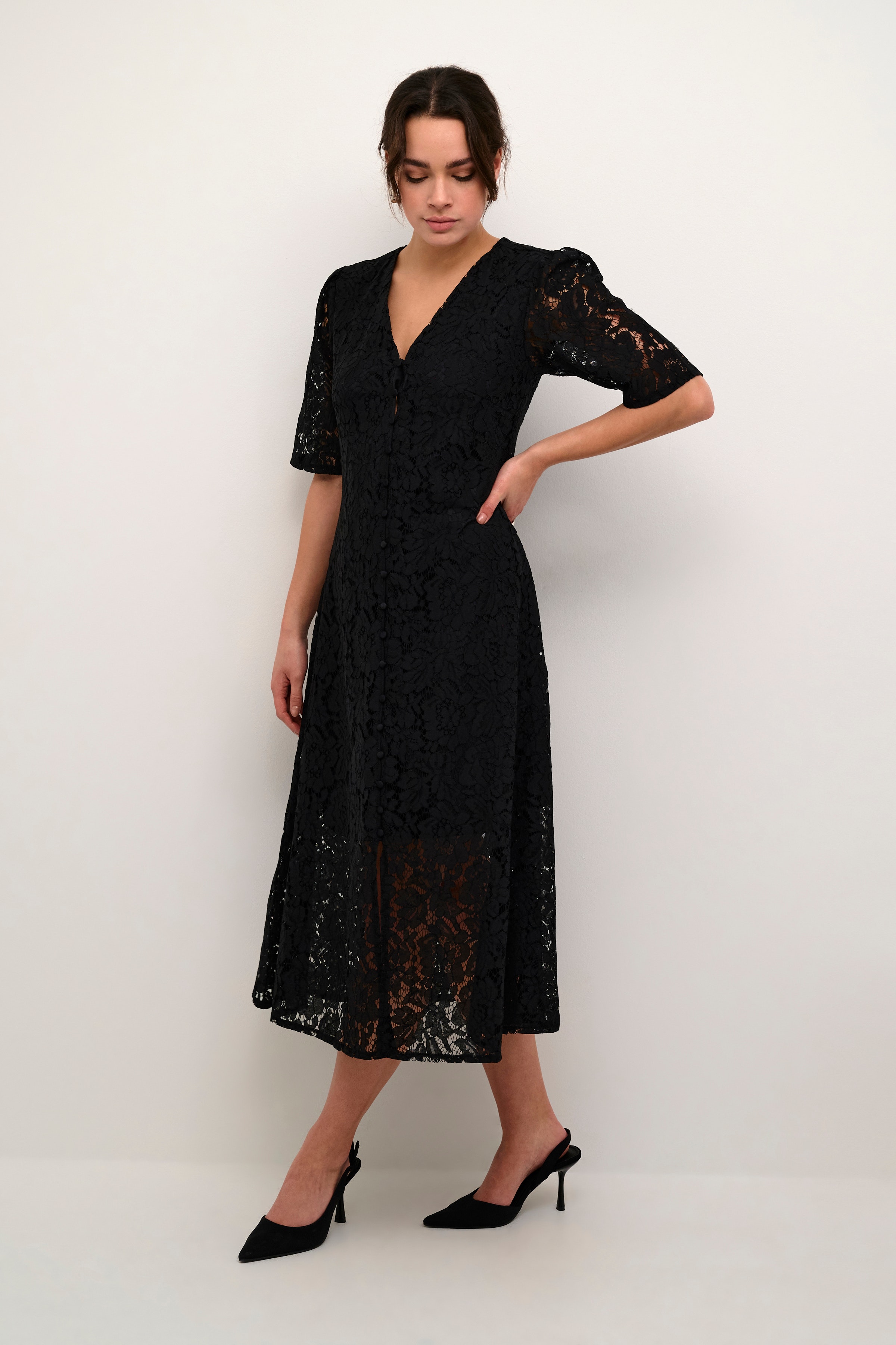 KAnomi Lace dress LOOKBOOK FRONT 10509157-100121