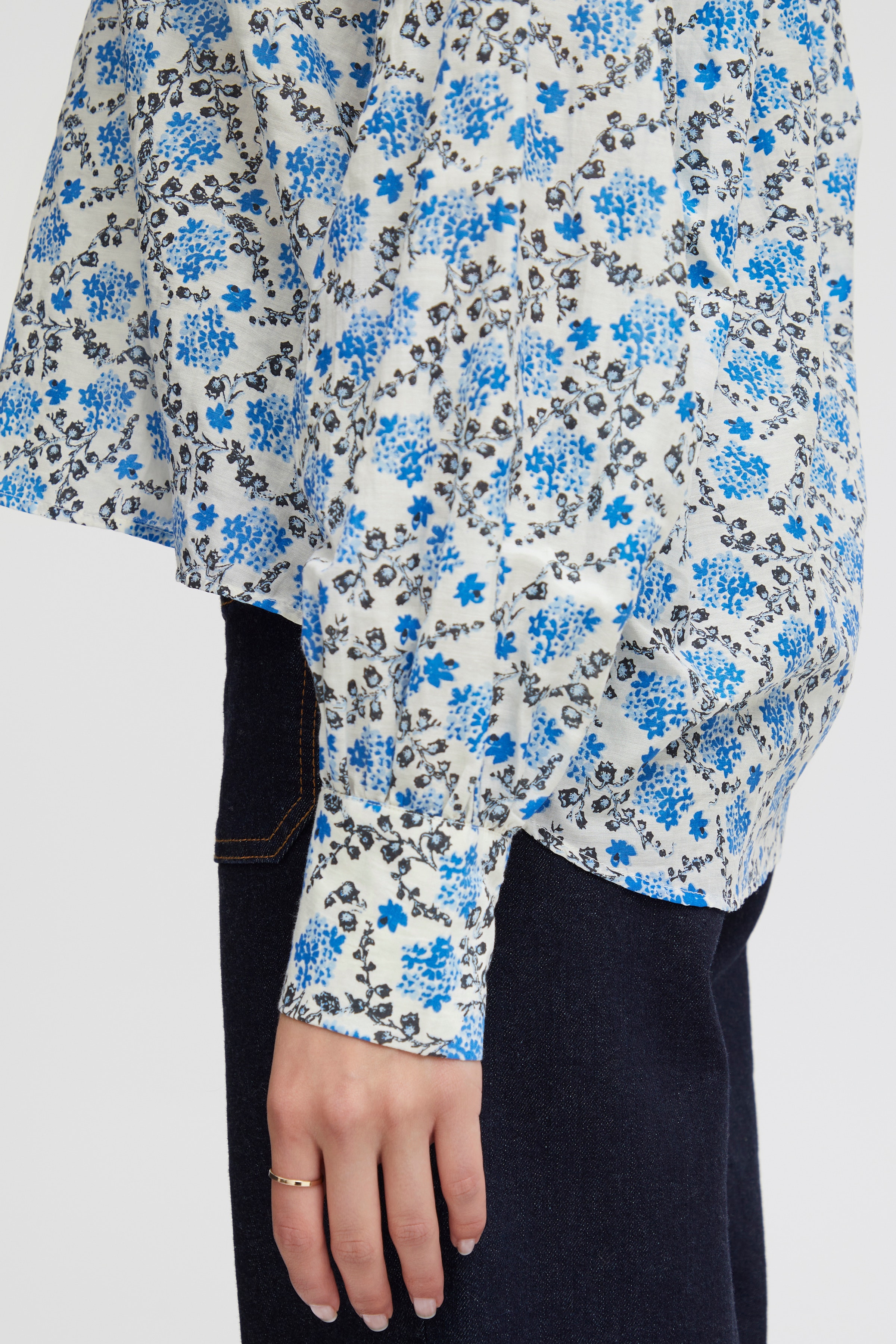 IRTHEA Shirt LOOKBOOK DETAIL 20119271-202170