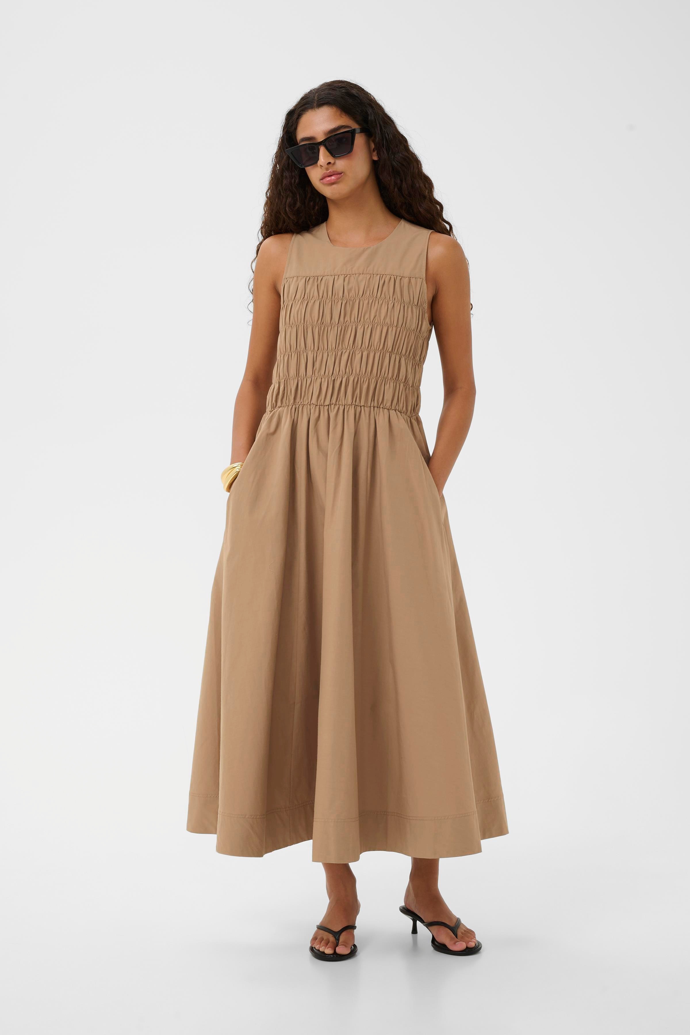 YachiIW Kjole LOOKBOOK FRONT 30106430-171319