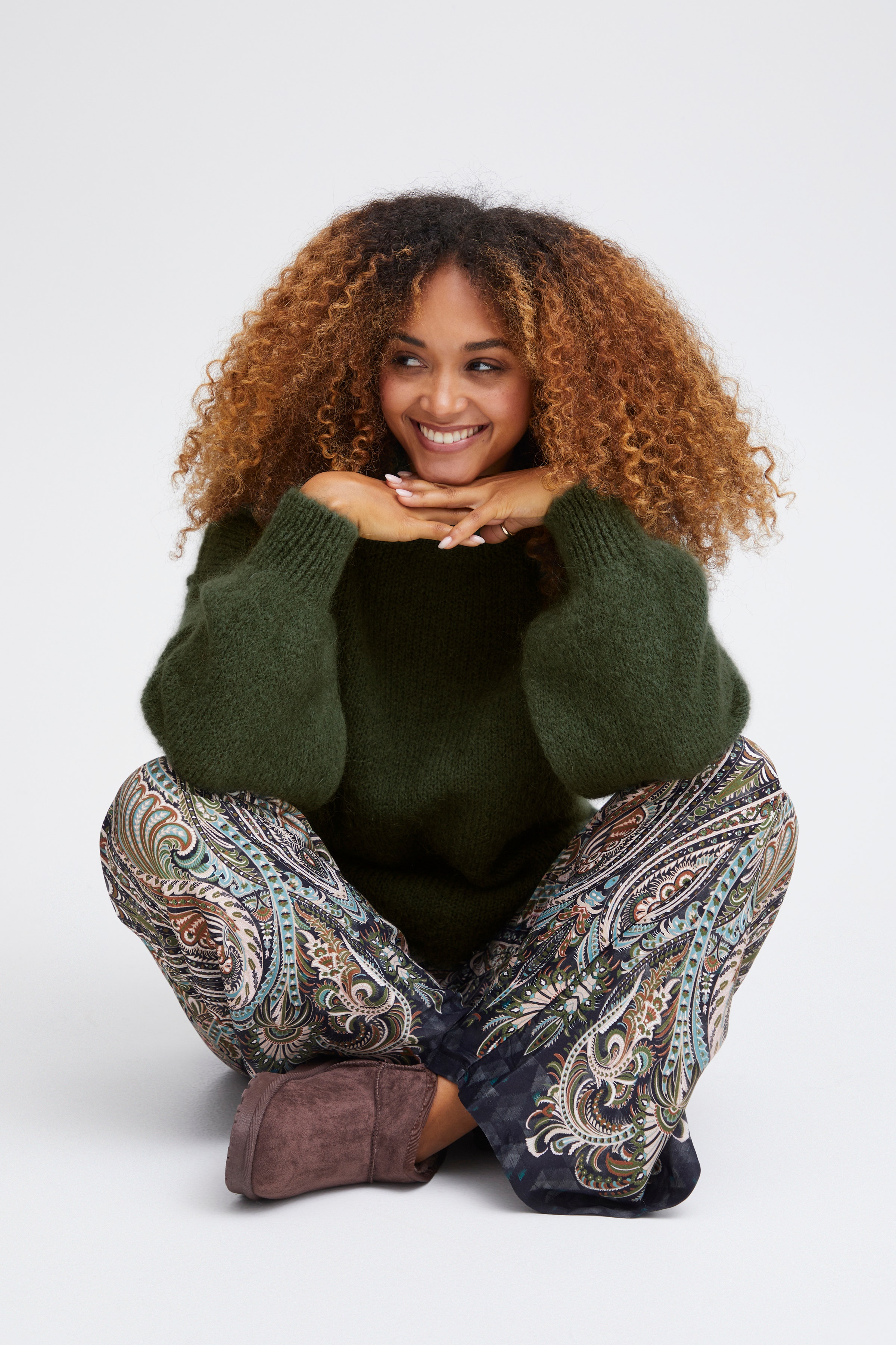 SBCARIN Pullover LOOKBOOK DETAIL 22100427-190312