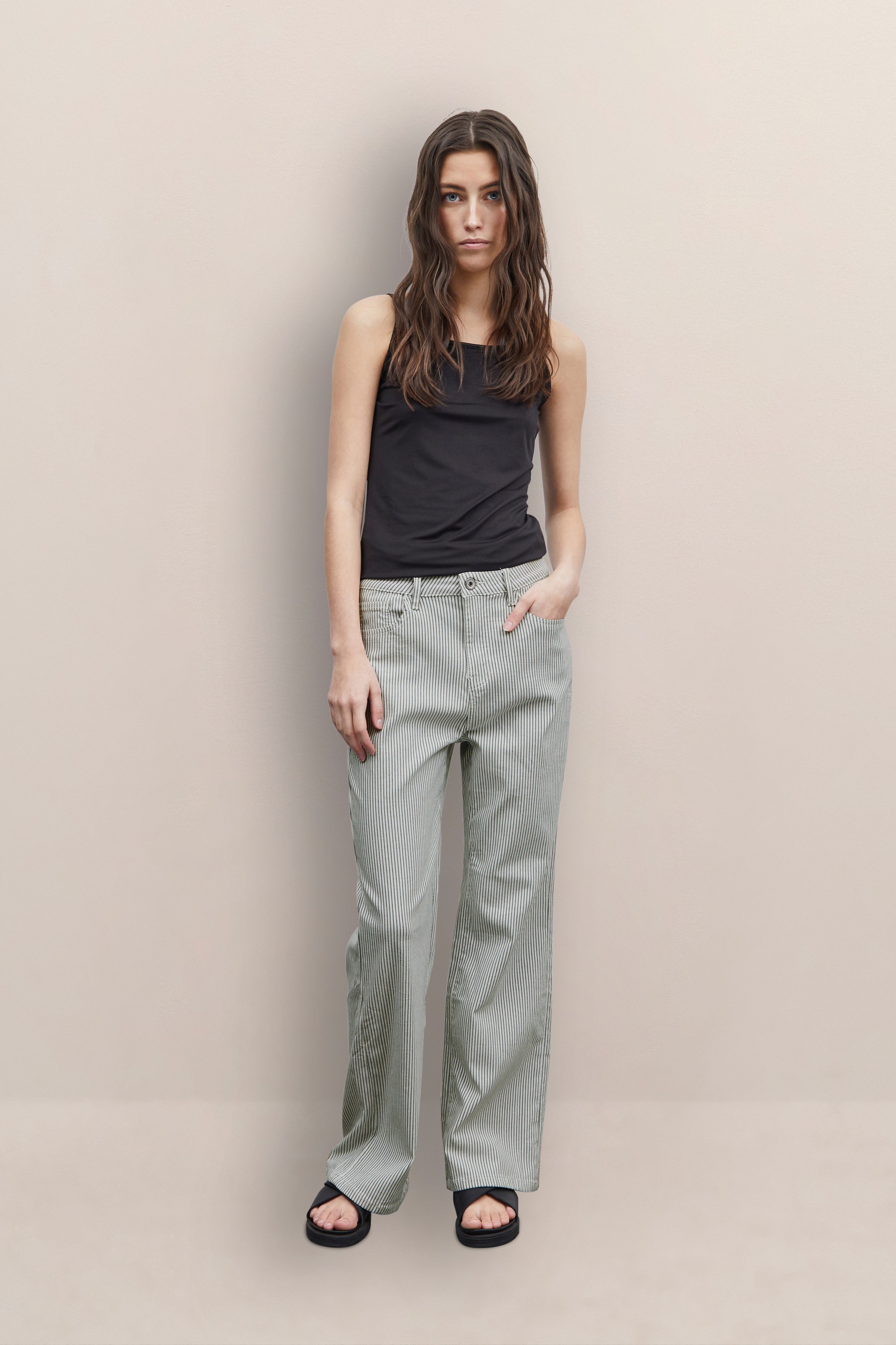 SBSTRIBEY Broek LOOKBOOK FRONT 22100149-110105