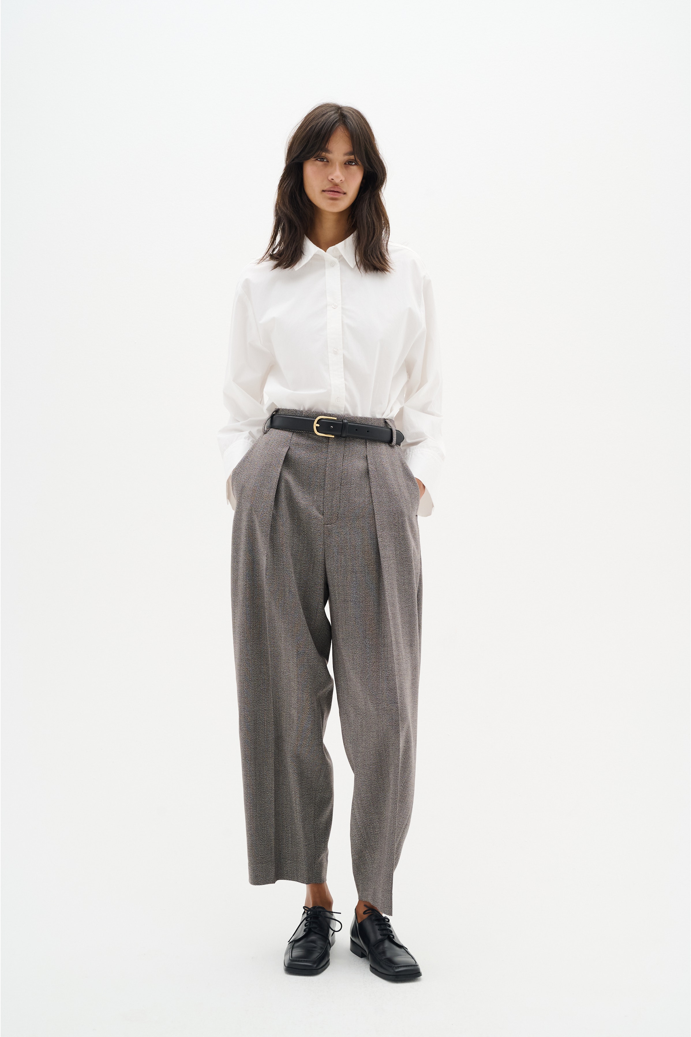 KahlaIW Pleated Hose LOOKBOOK FRONT 30109734-191518