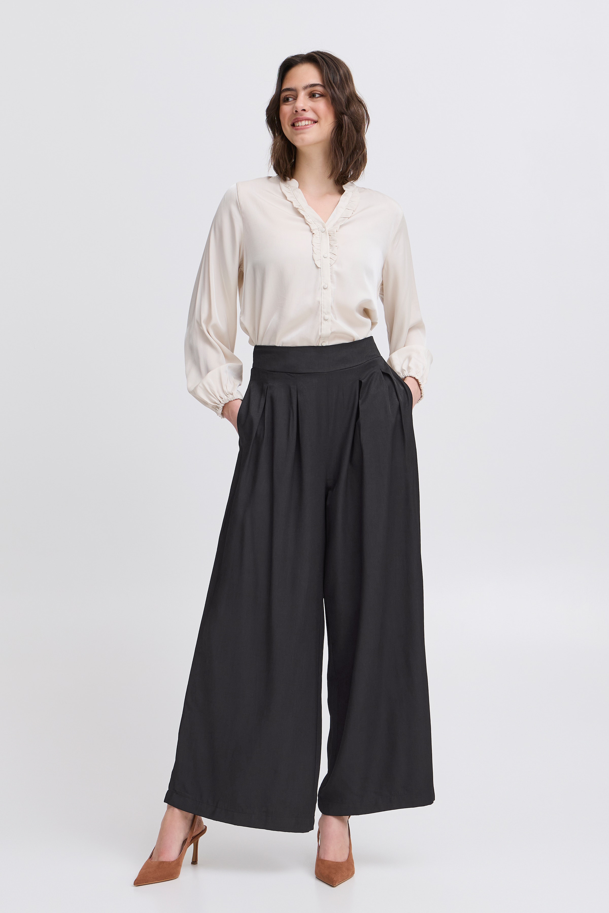 FRMYA PA 2 Casual buks LOOKBOOK FRONT 20615085-200113