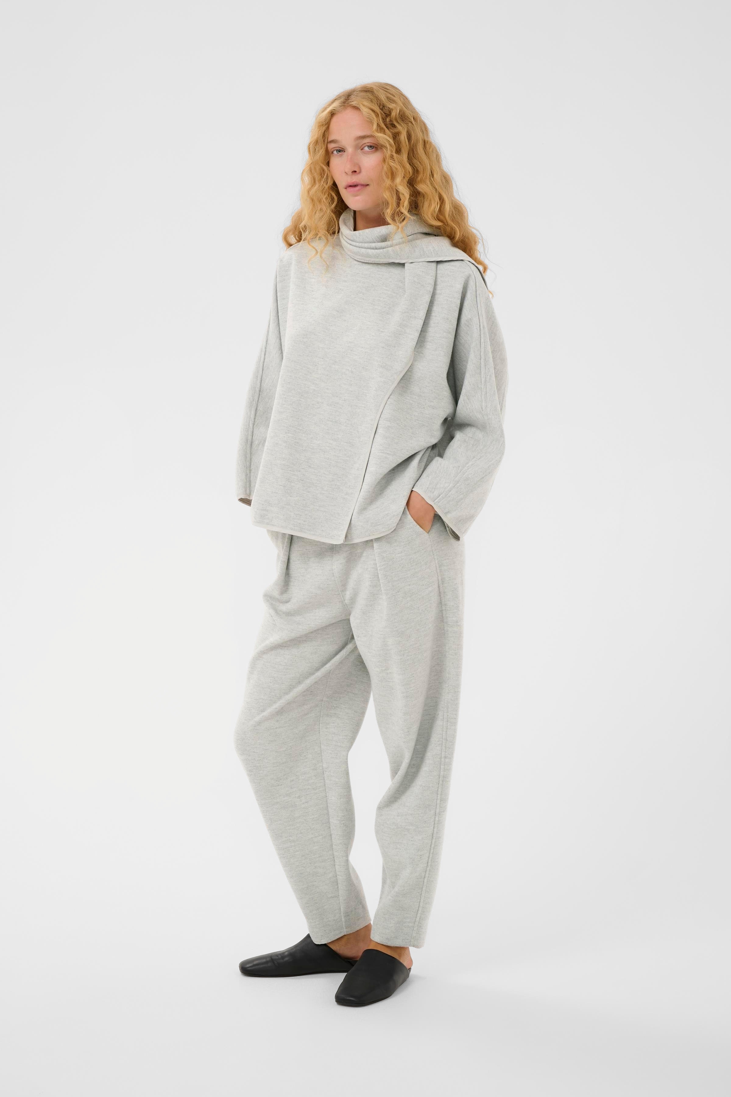 TWIGGYIW Poncho LOOKBOOK FRONT 30112262-300285