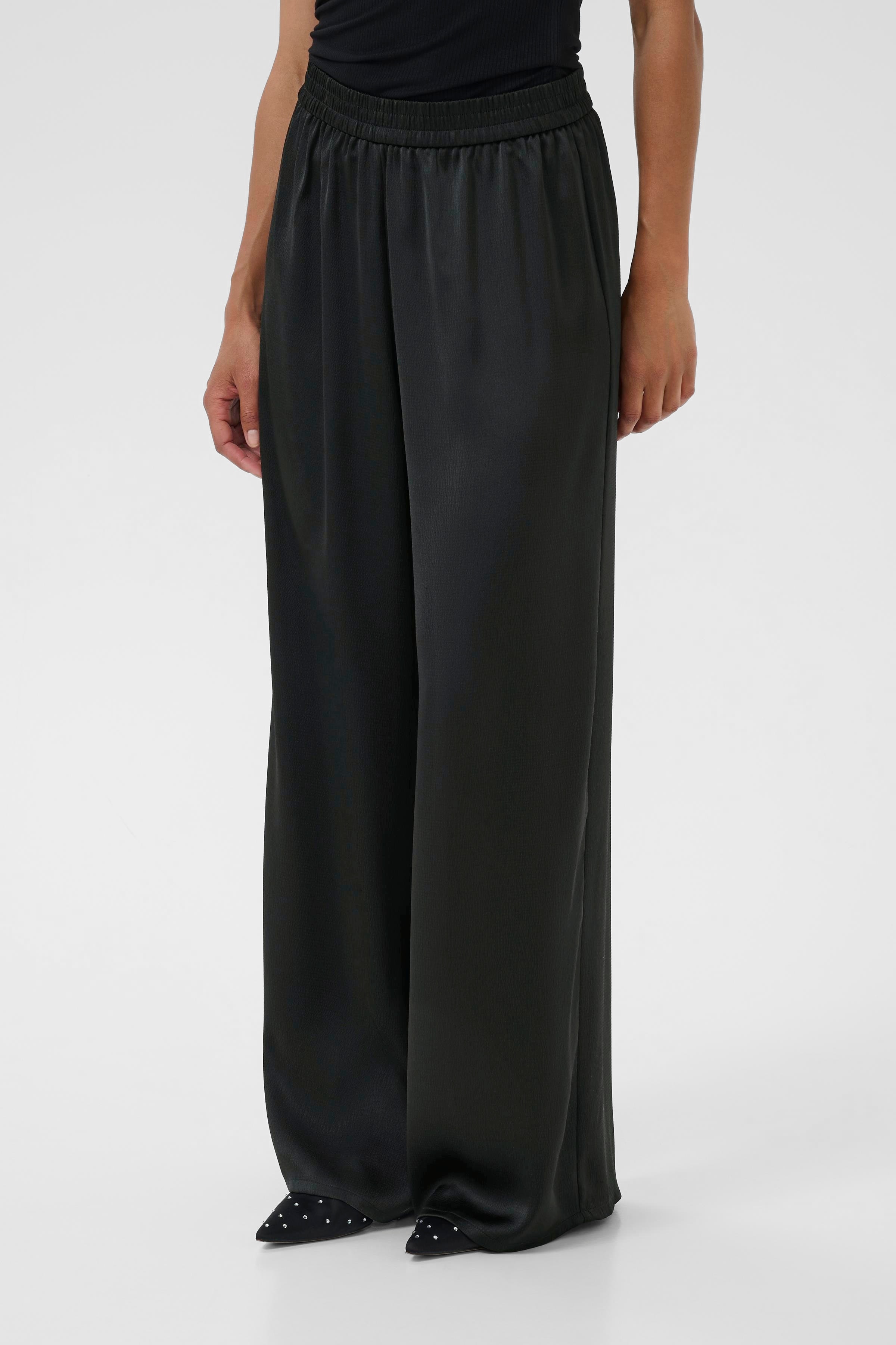 KAlotte Trousers LOOKBOOK FRONT 10511059-100121