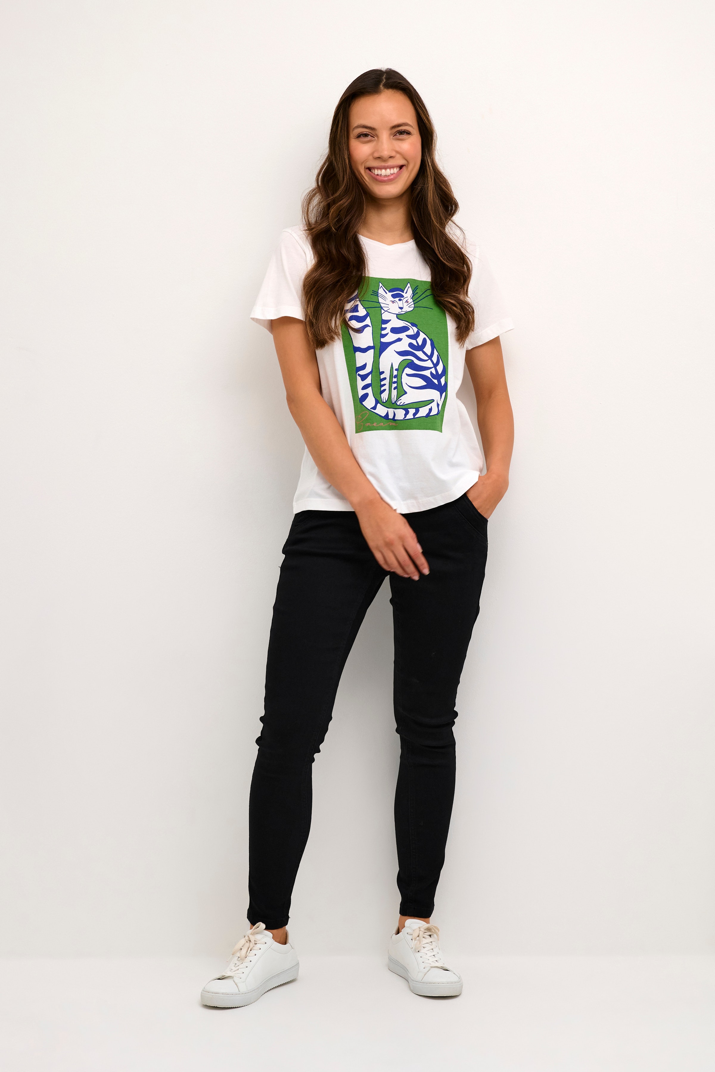 CRCarla T-shirt LOOKBOOK FRONT 10610988-104272