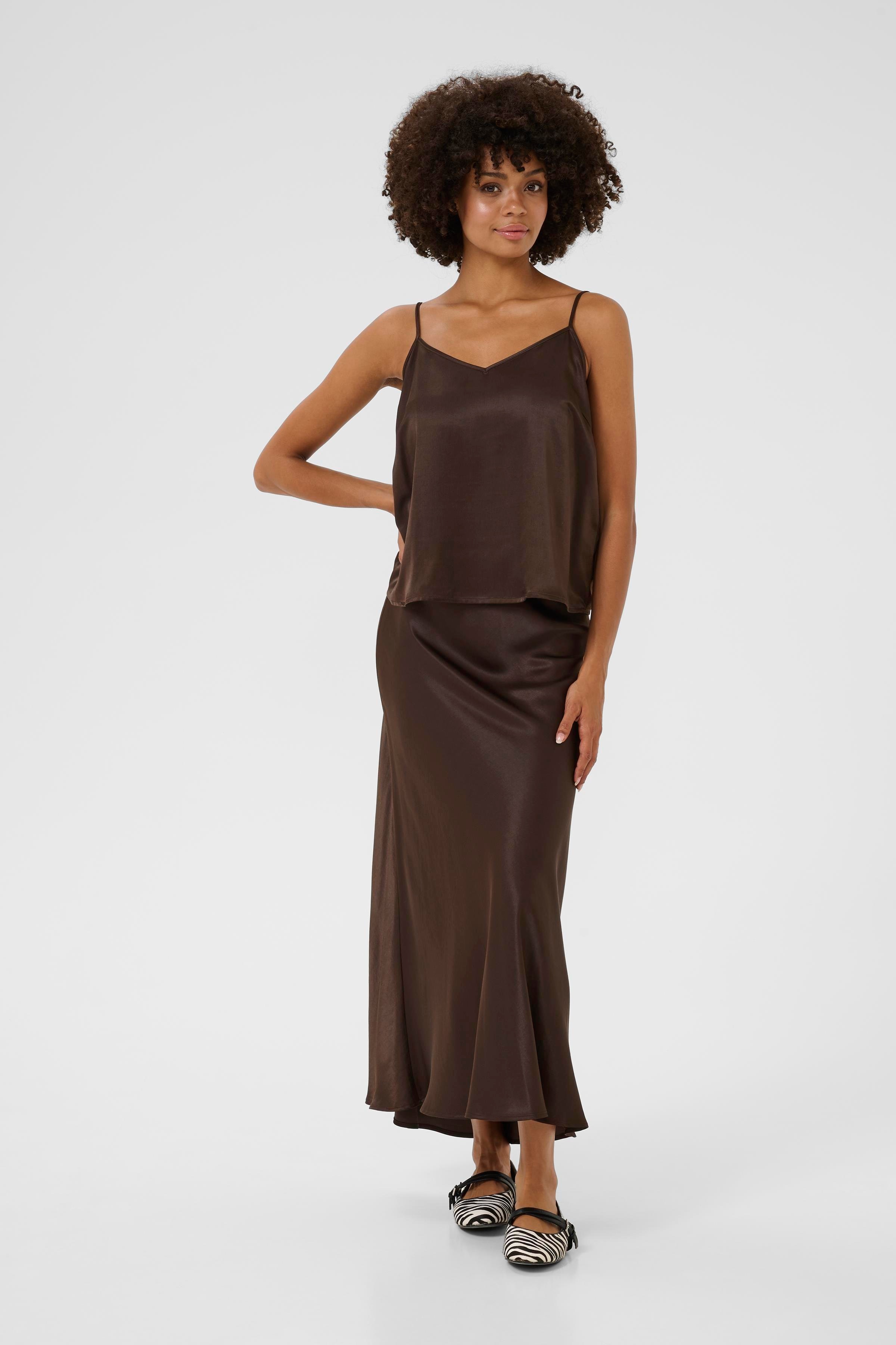 CUmollie Satinnederdel LOOKBOOK FRONT 50112294-190915