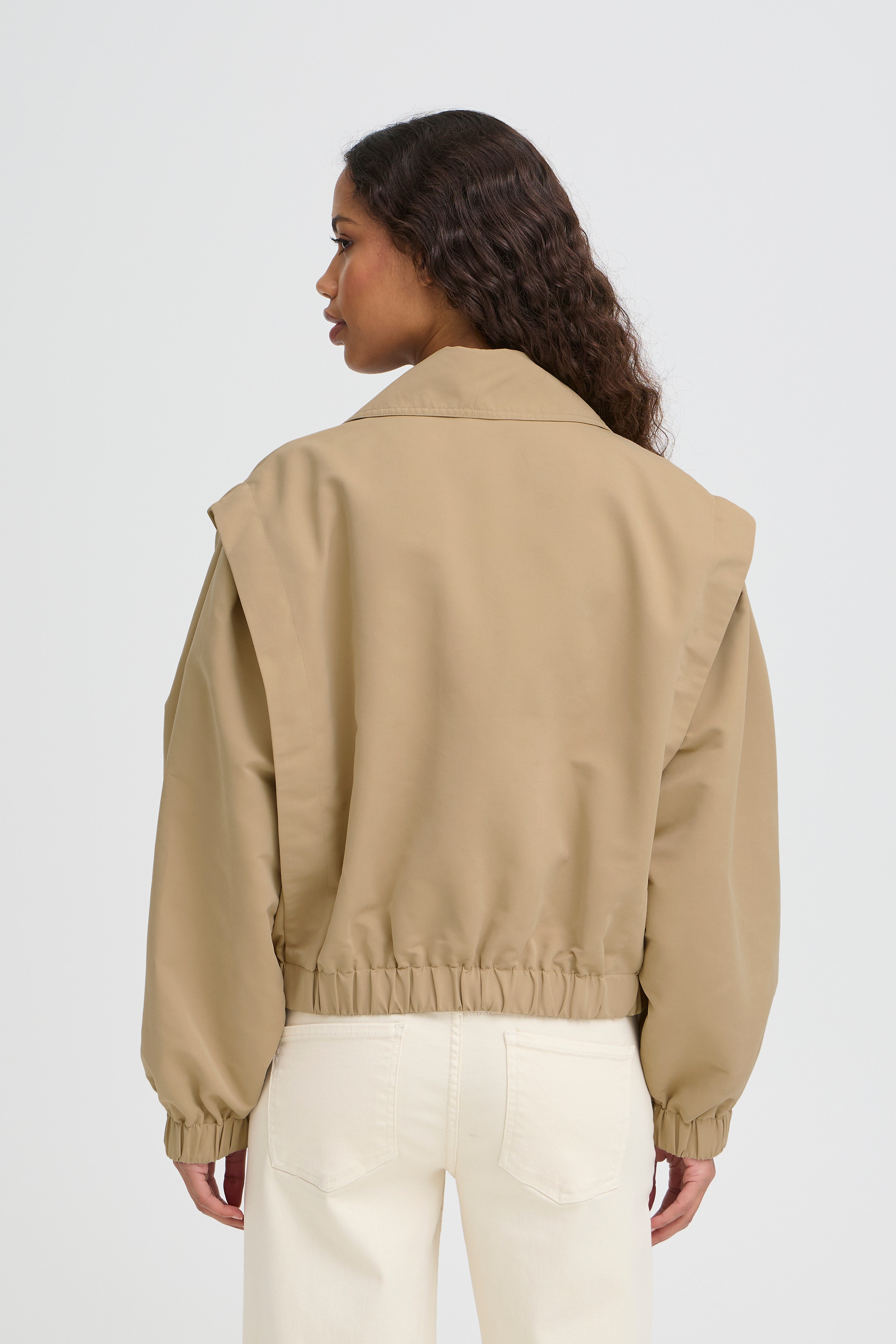 IHGEZAVO Oberbekleidung LOOKBOOK BACK 20124730-161315