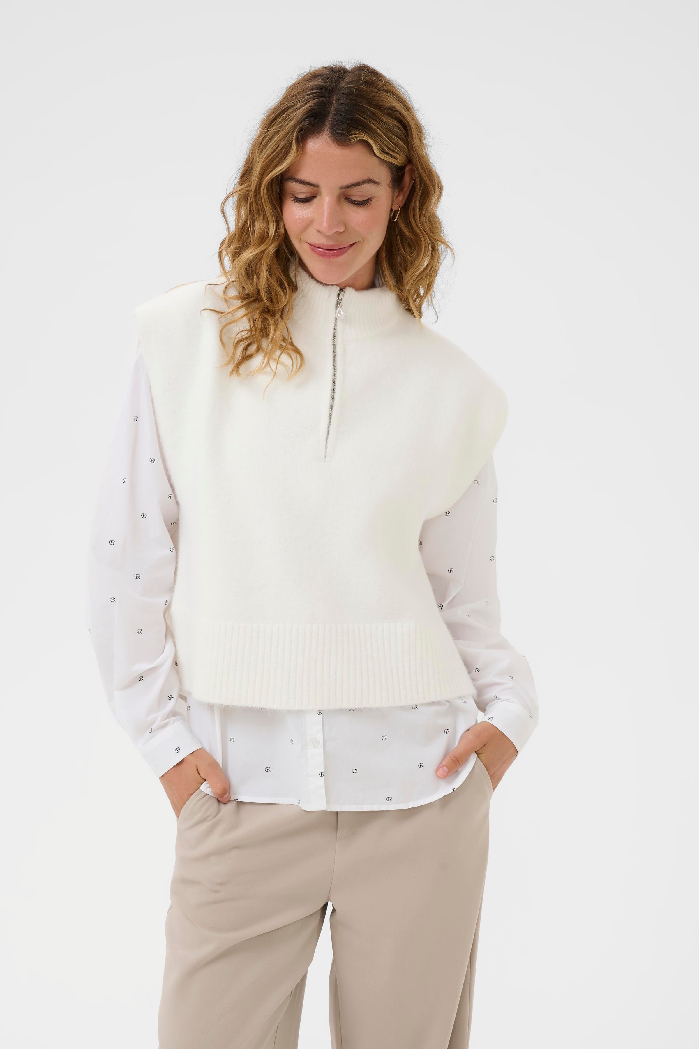 CRTannenbaum Pullunder LOOKBOOK FRONT 10614514-110701