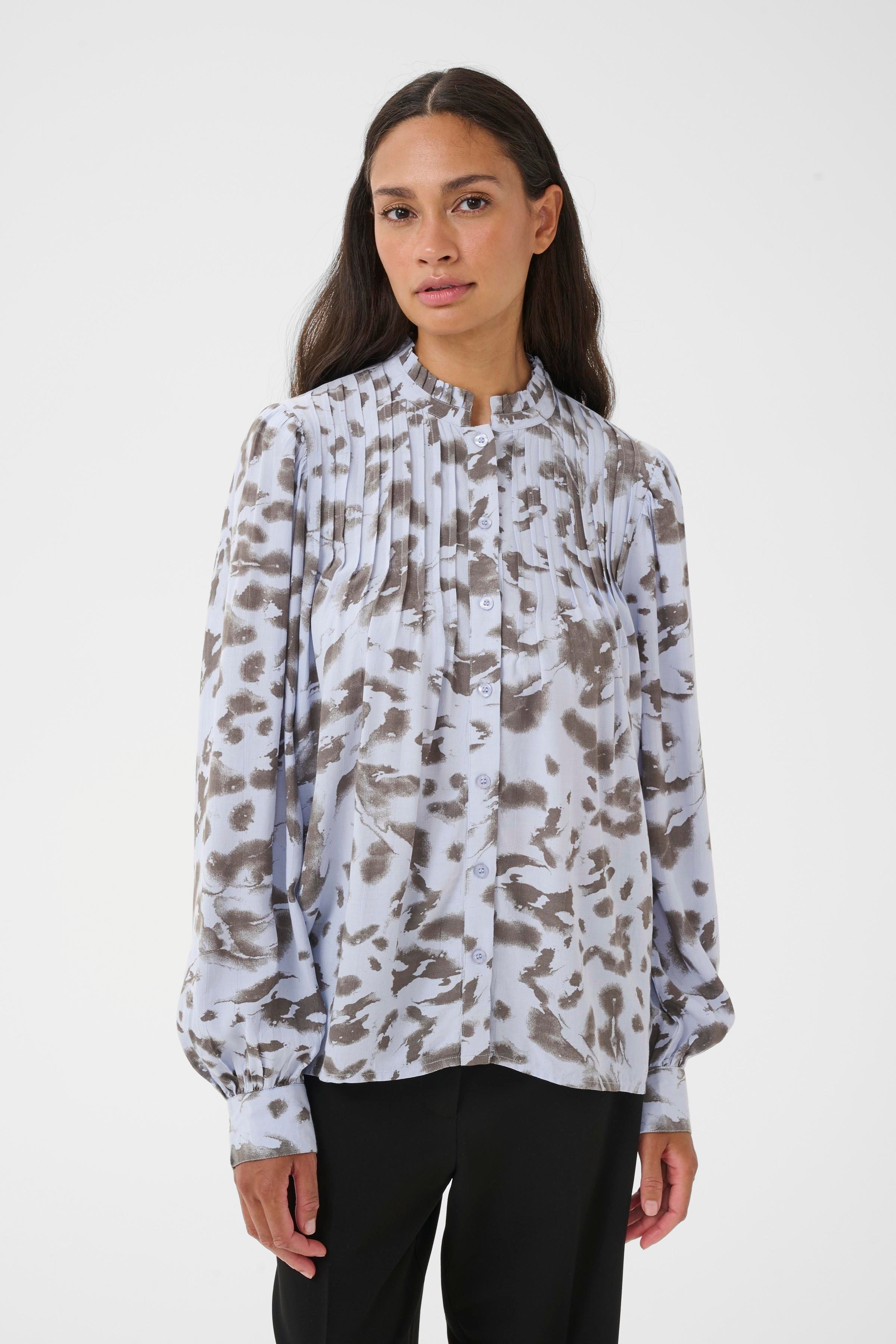 KBXyla Hemd LOOKBOOK FRONT 10105779-108908
