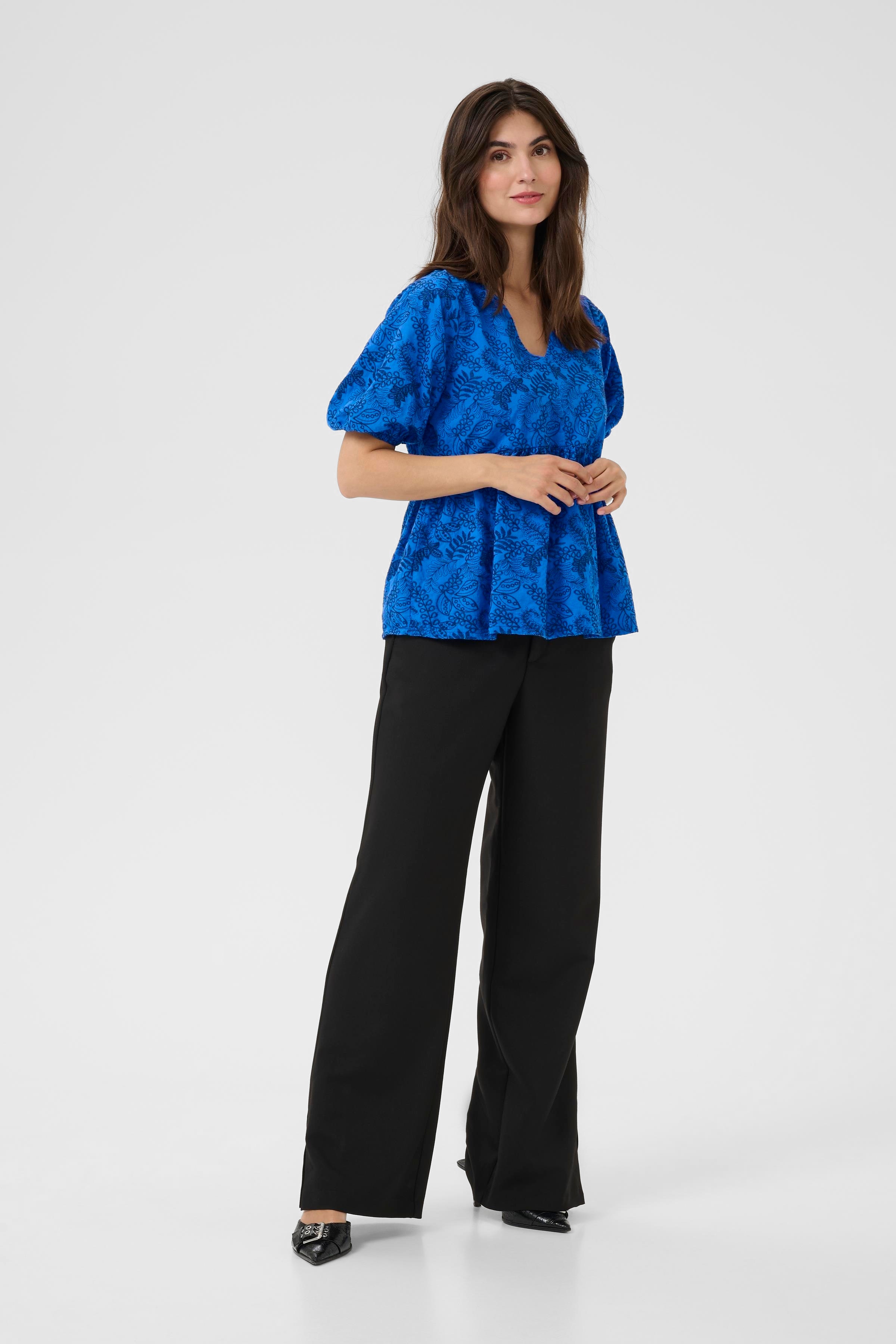 CUtaylar Bluse med broderi LOOKBOOK FRONT 50112127-108167