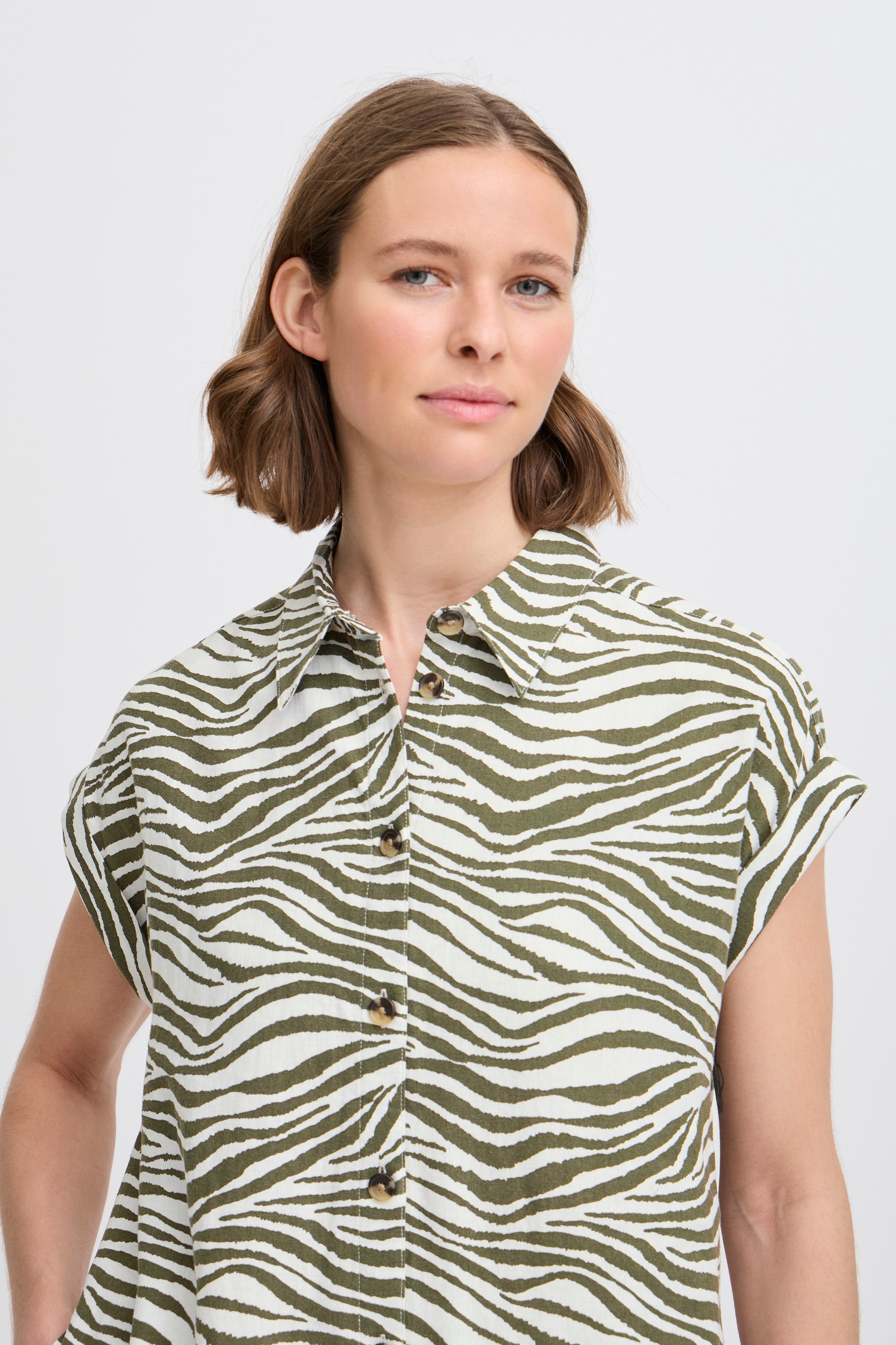 BYFALAKKA Jurk LOOKBOOK DETAIL 20814553-204542