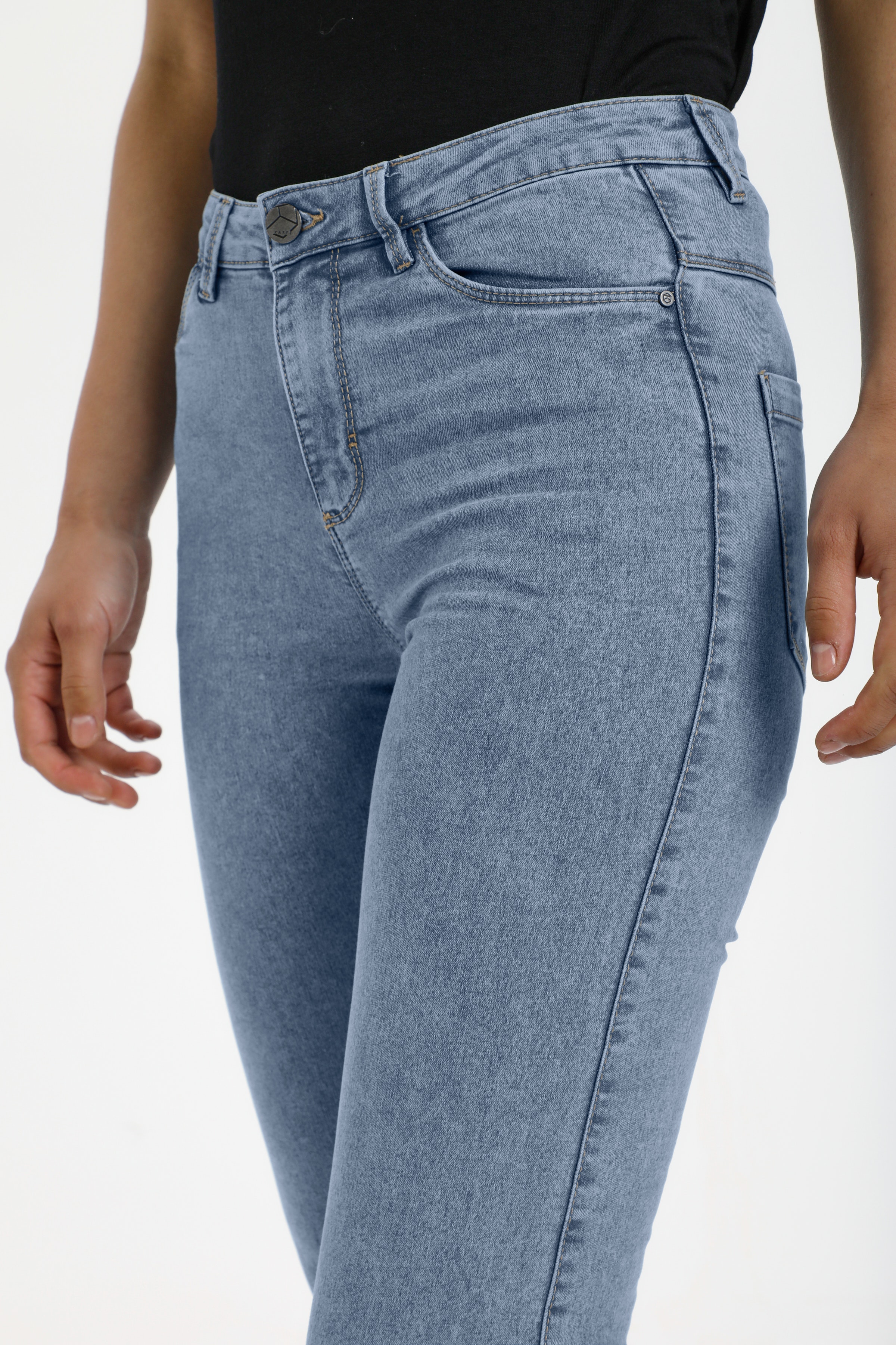 KAvicky Jeans LOOKBOOK DETAIL 10504874-101012