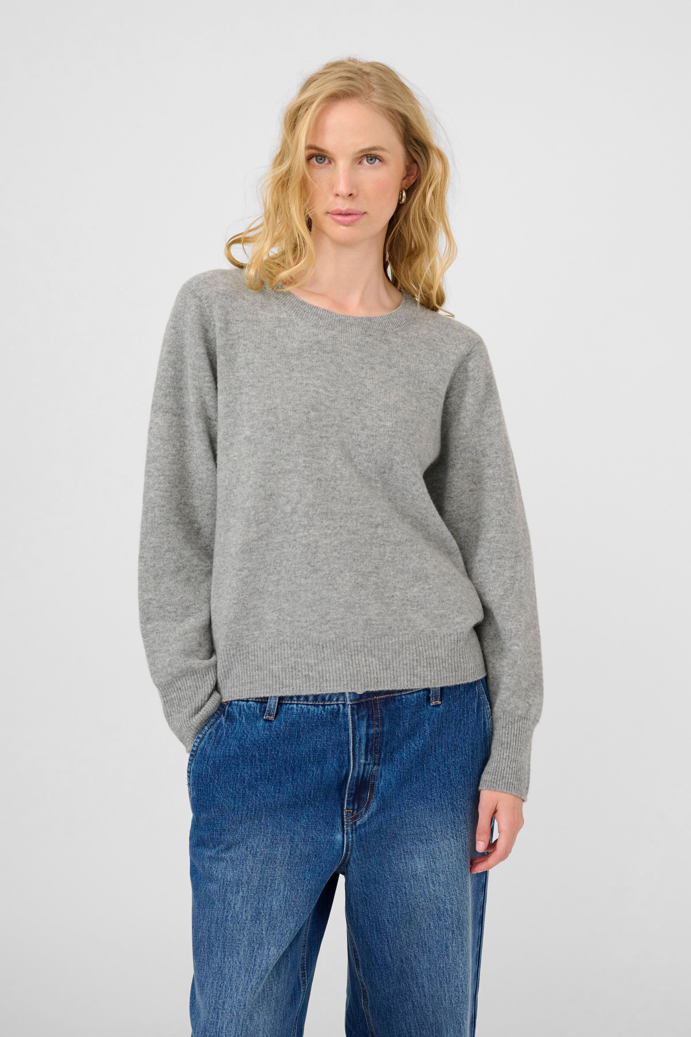 KBAnemone Pullover LOOKBOOK FRONT 10105775-103702