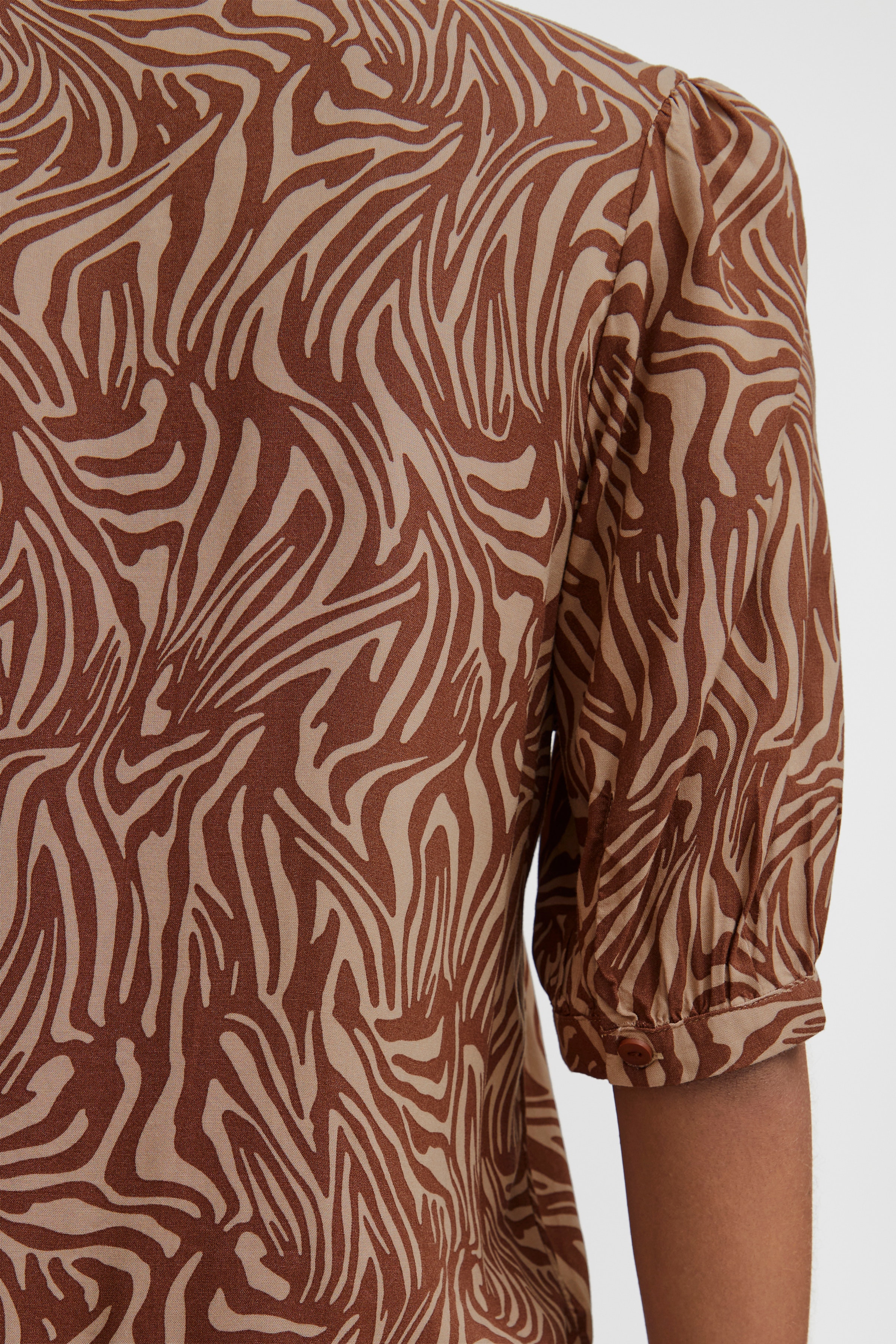 IHRITA Blouse LOOKBOOK DETAIL 20118885-201993