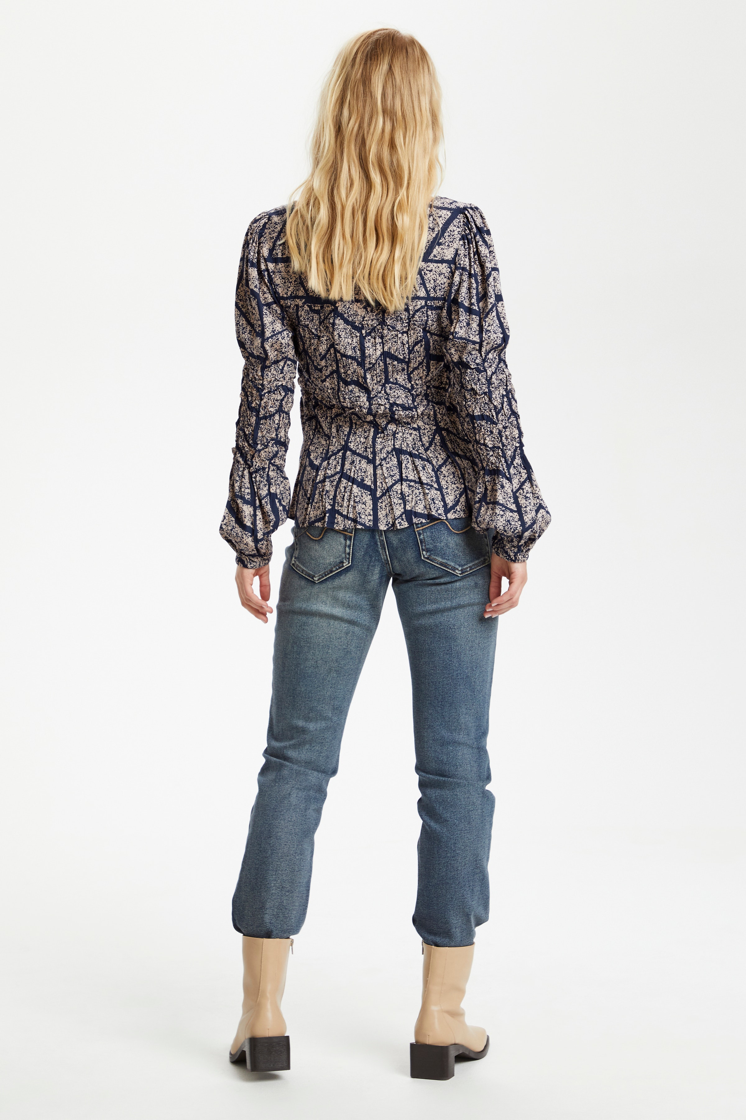 CRMauria smock Langermet bluse LOOKBOOK BACK 10608641-101825