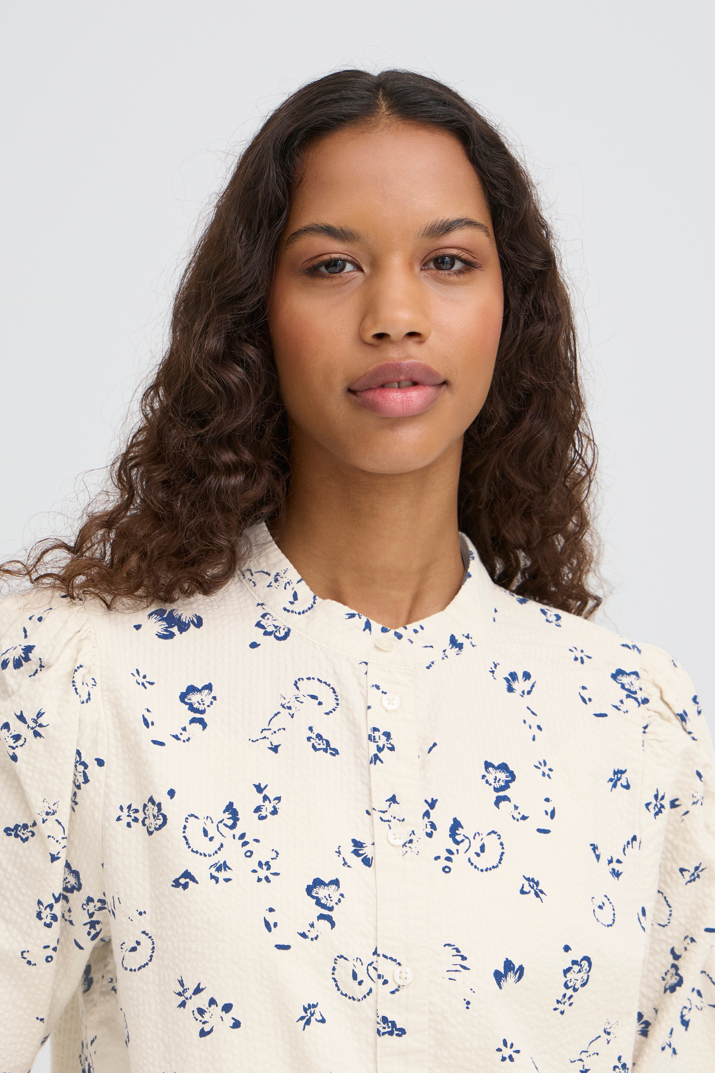 IHQWINA Skjorte LOOKBOOK DETAIL 20125169-900004167