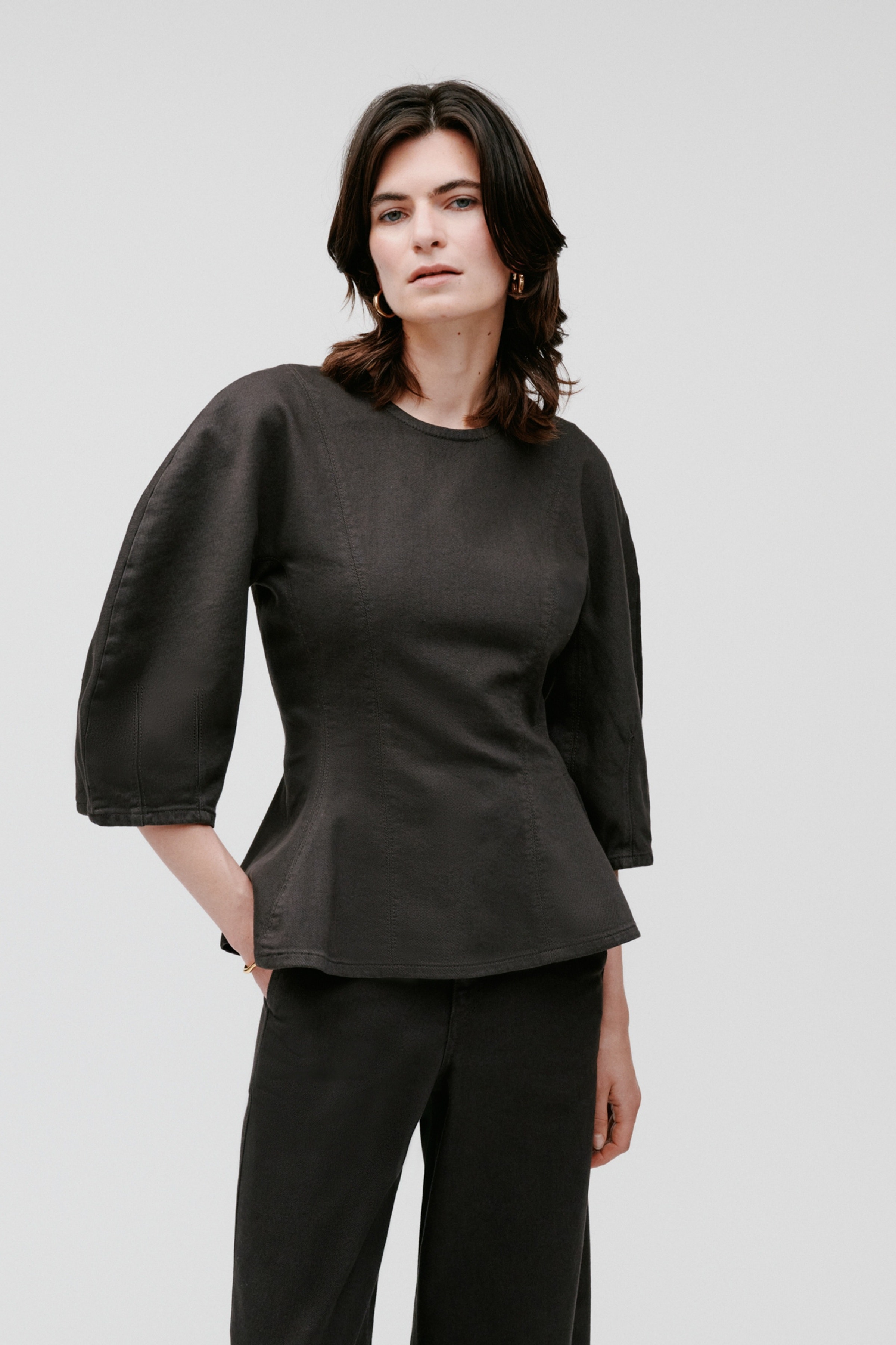 ELMA Bluse LOOKBOOK FRONT 30600737-BR291