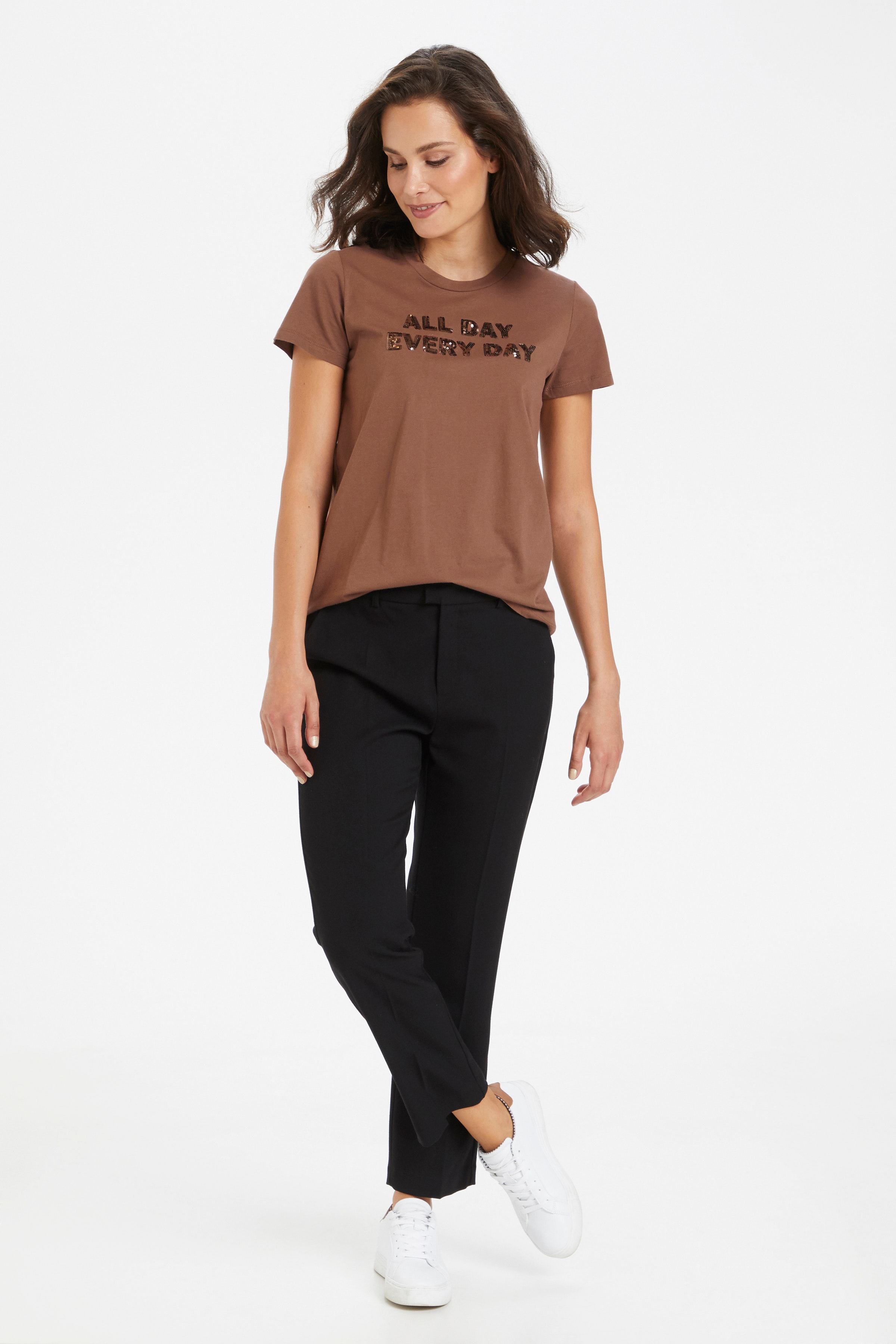 T-shirt LOOKBOOK FRONT 10504700-191217